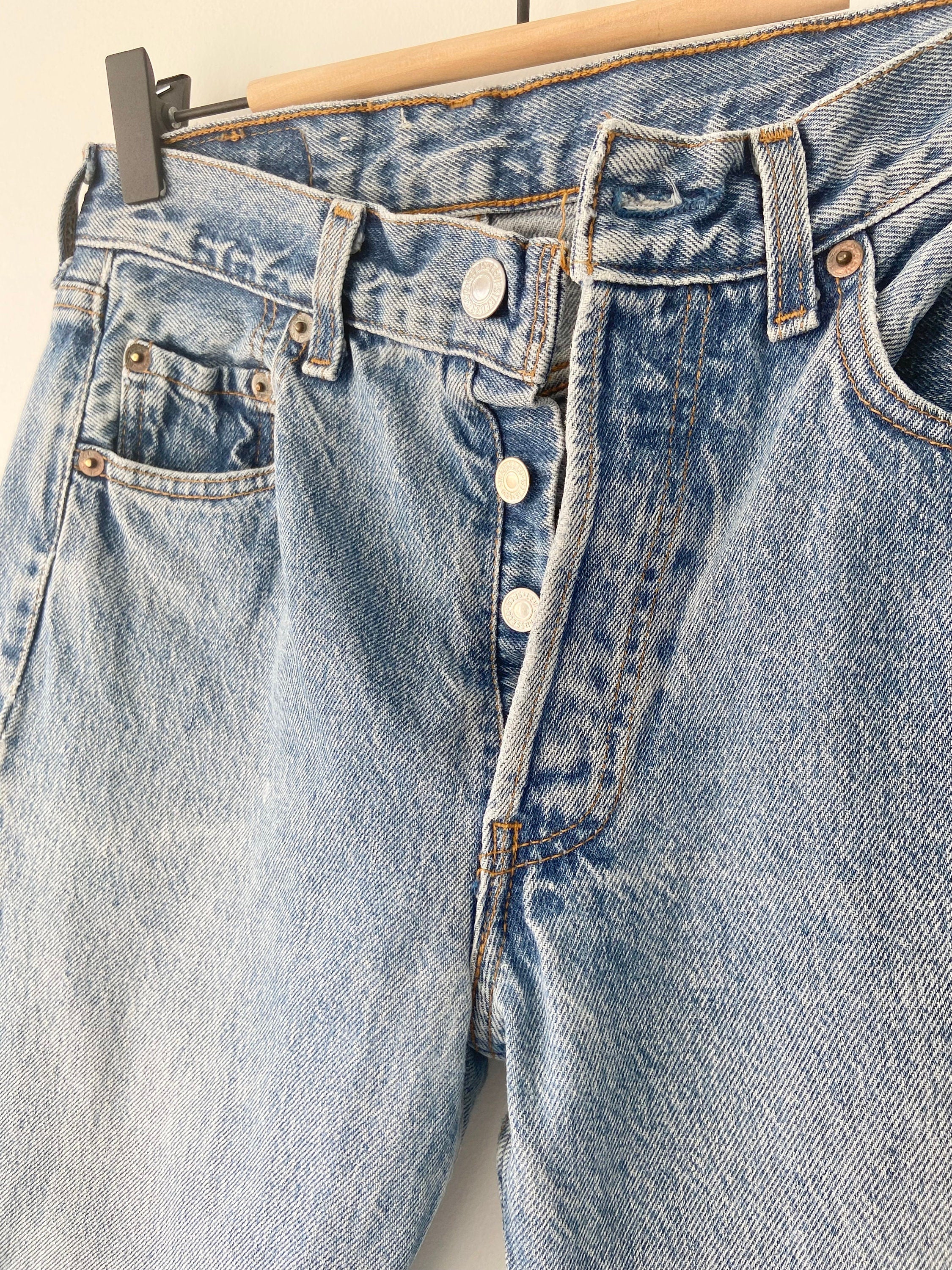 Levis 501 jeans w26 L32 blue made in France 80s 501 blue Levi’s vintage 501