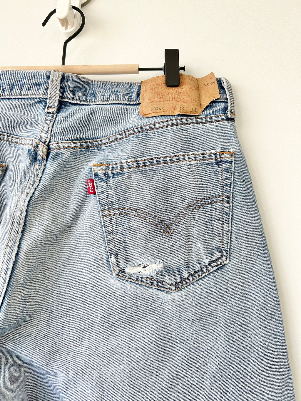 Levis 501 vintage w34 L28 Levi’s light blue faded straight leg 501 vintage Levi’s 501