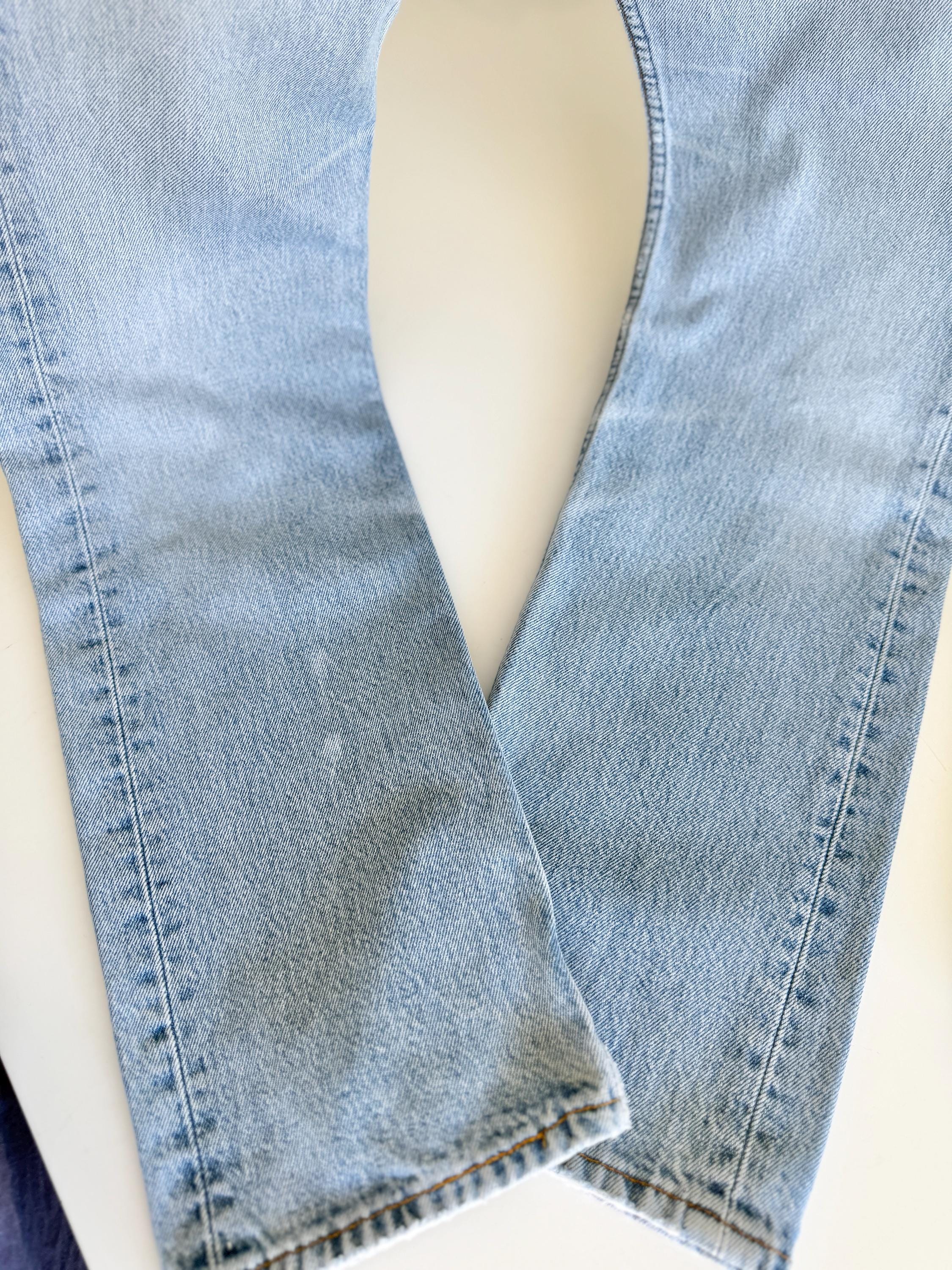 W26 L29 vintage Levis 501 25-26” measured waist light faded denim made in USA 90s