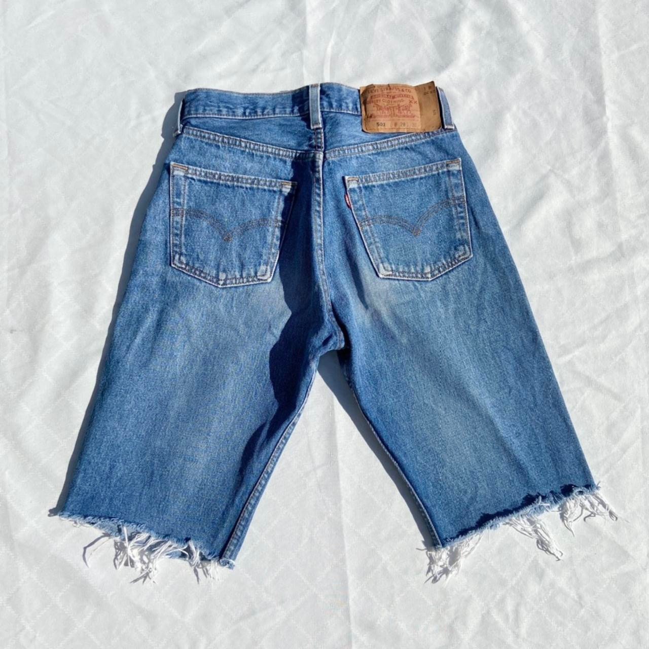 w27 Vintage levis 501 shorts made in USA 90s “for women” tag 26-27” measured waist