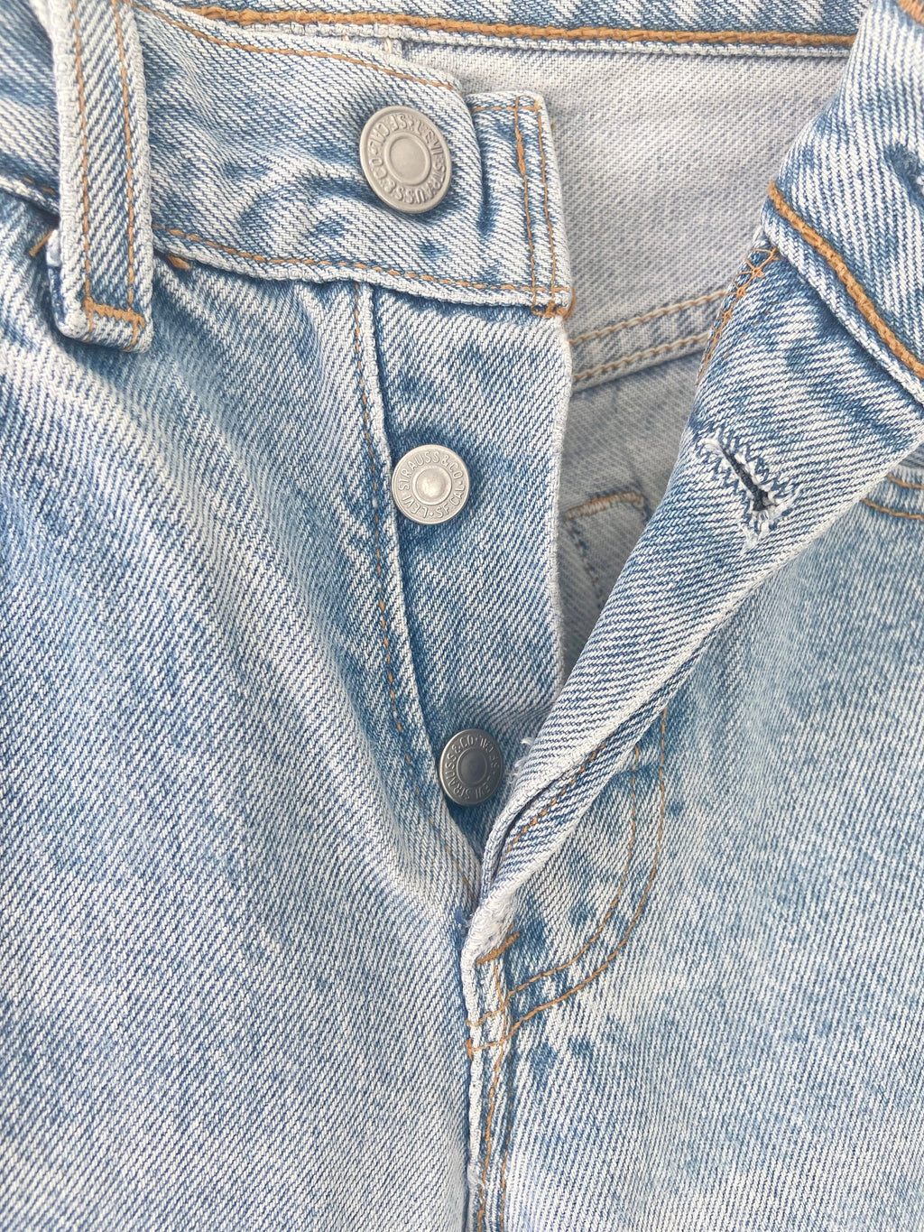 501 jeans w24 L30 light blue stone wash  vintage 501s made in USA