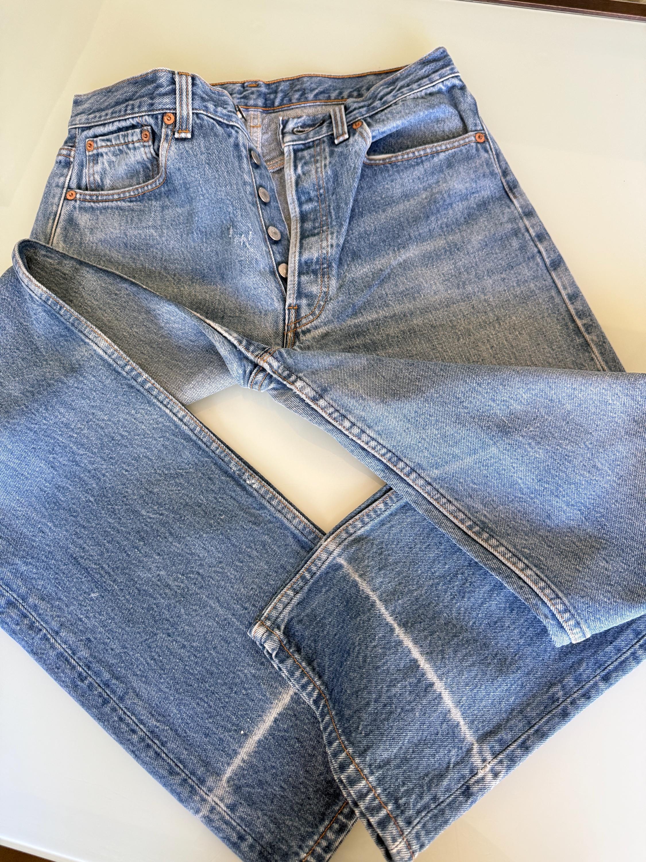 W30 L31 Levis 501 vintage 29-30” measured waist raw blue made in USA 90s