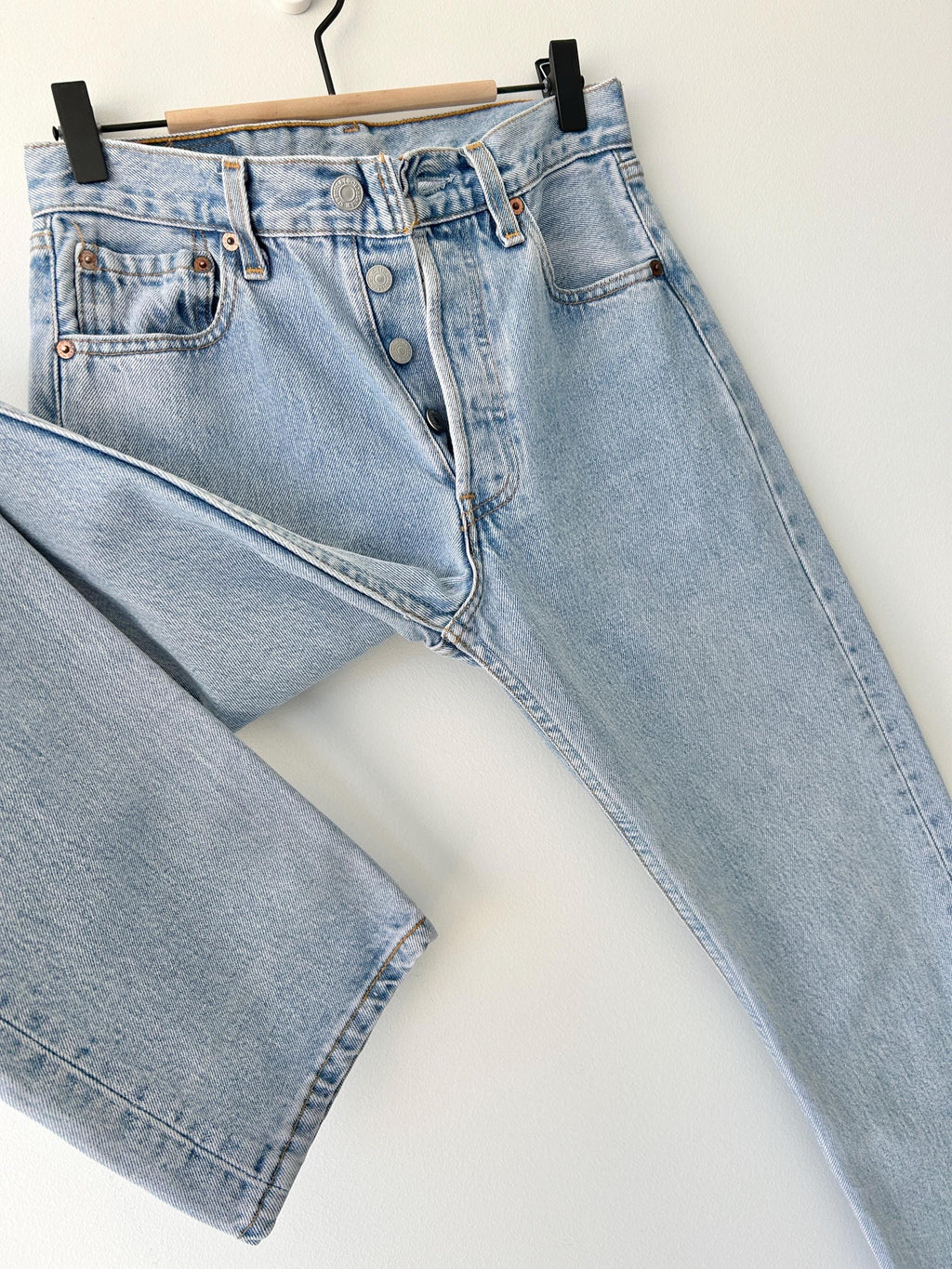 Levis 501 vintage w26 L31 Levi’s faded light blue straight leg Levi’s 501 90s USA vintage Levi’s 501  (25/26 waist)