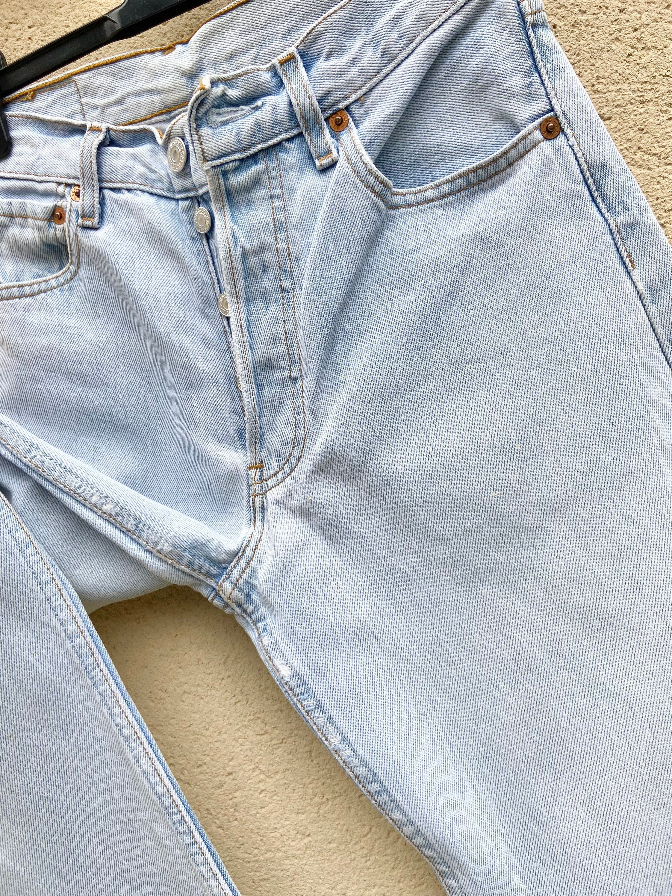 Vintage Levi’s 501 w26” L33”  1998