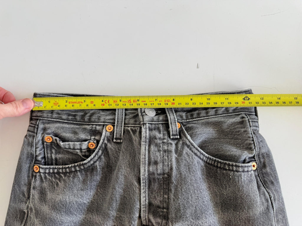W24 L29 vintage Levis 501 23-24” measured waist black faded denim made in 90s