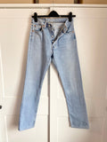w26 L29 Vintage Levi’s 501 made in France 90s