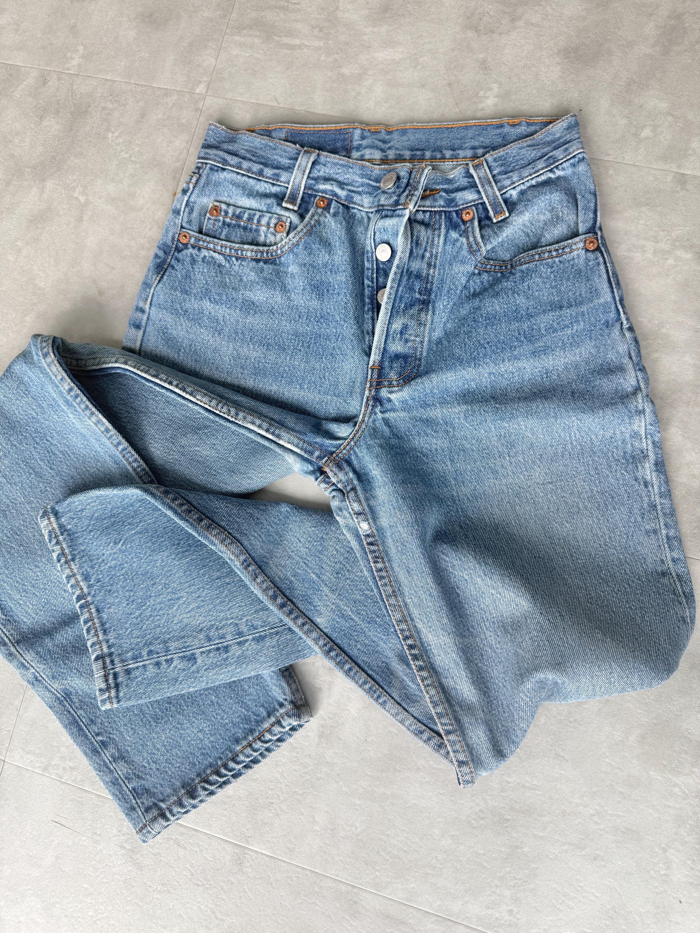 Vintage Levi’s 501 w25 L27 student fit made in USA