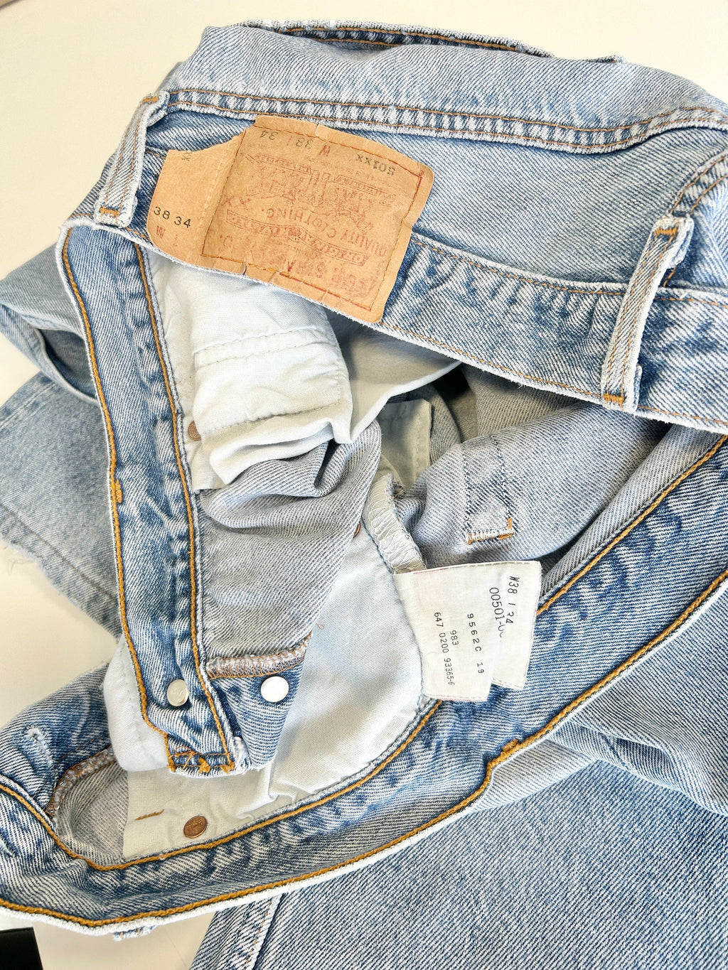 Levis 501 vintage w34 L28 Levi’s light blue faded straight leg 501 vintage Levi’s 501