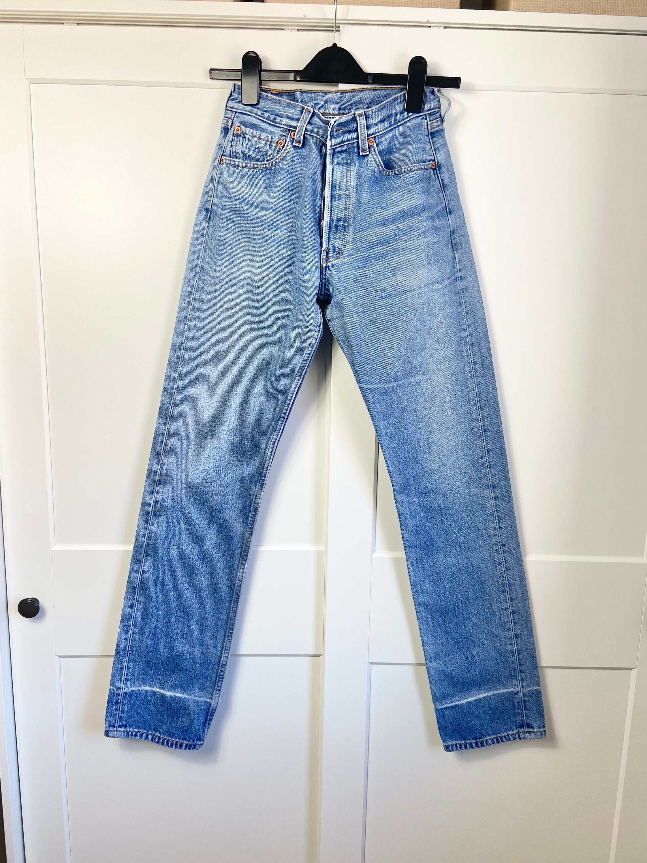 Levis 501 jeans w25 L32 raw blue faded denim faded blue 501 vintage 501s