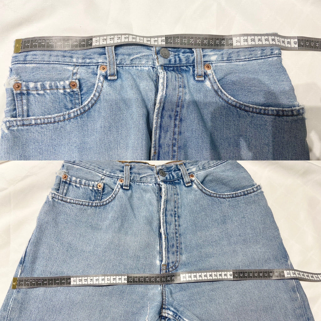 w29 Vintage Levi’s 901 button shorts light blue wash   Made in France 1995