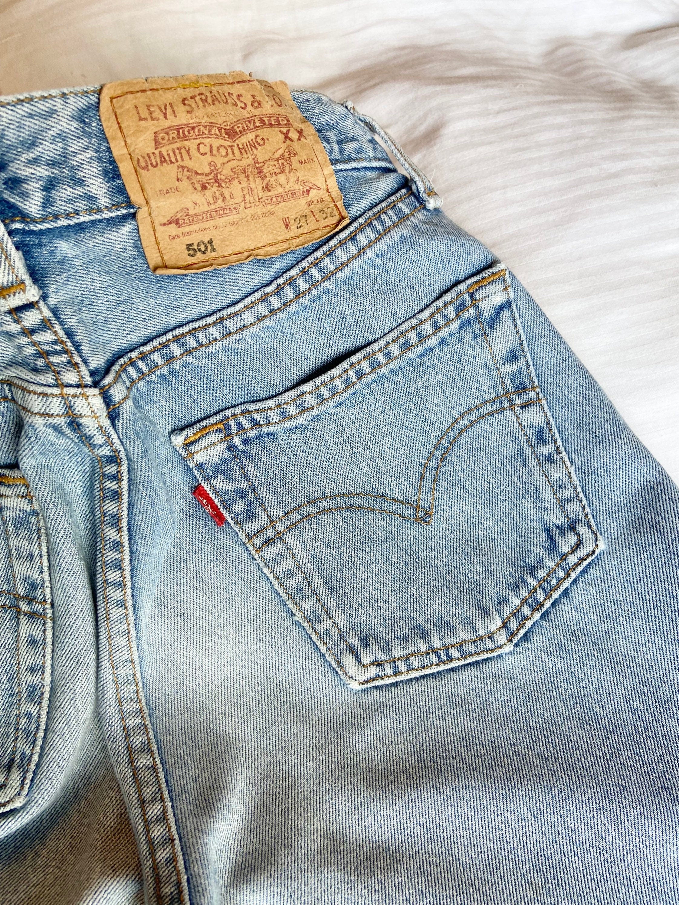 w26 L29 Vintage Levi’s 501 made in France 90s