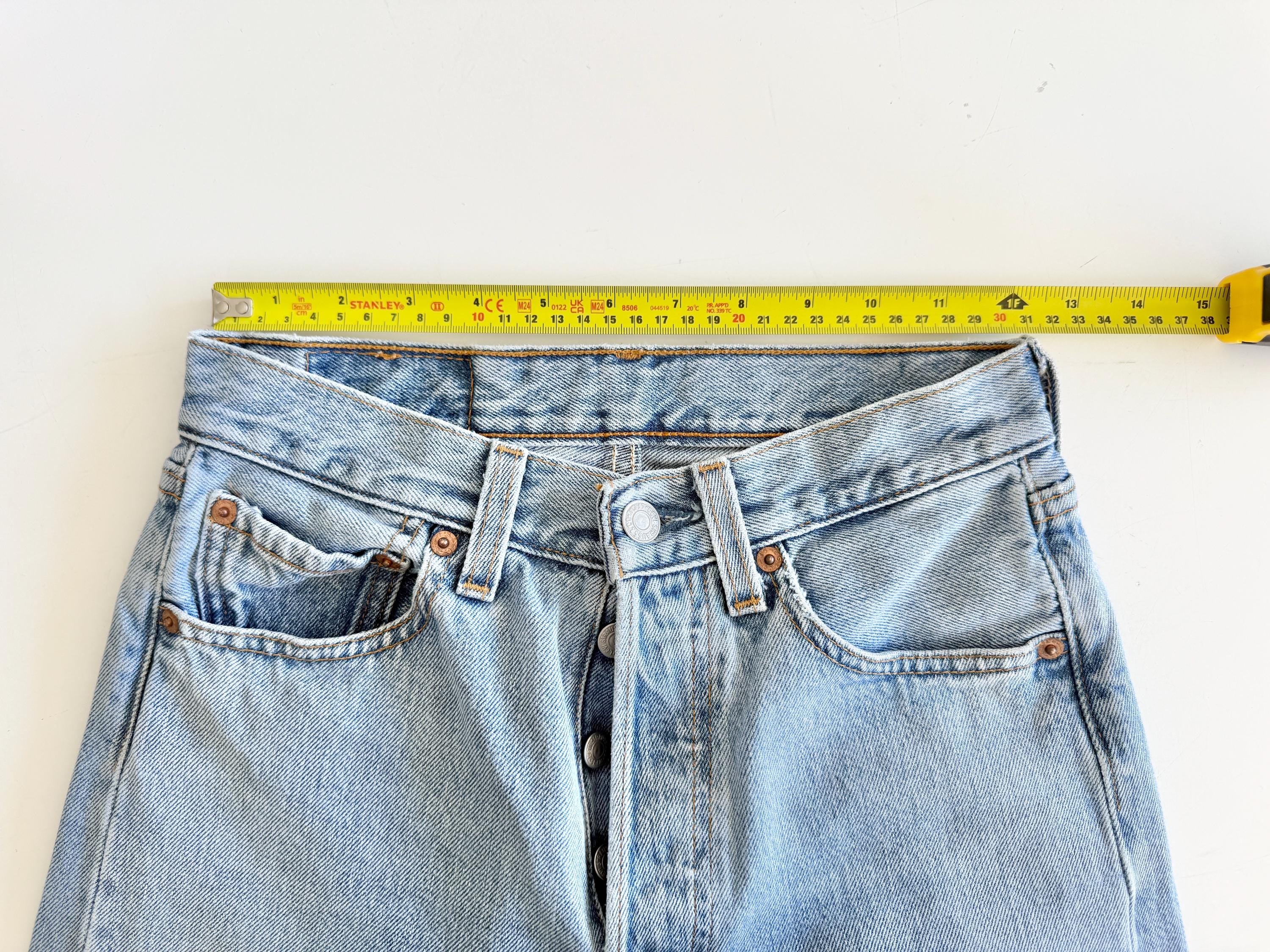 W25 L31 vintage Levis 501 24-25” measured light blue made in 90s USA (iuk)