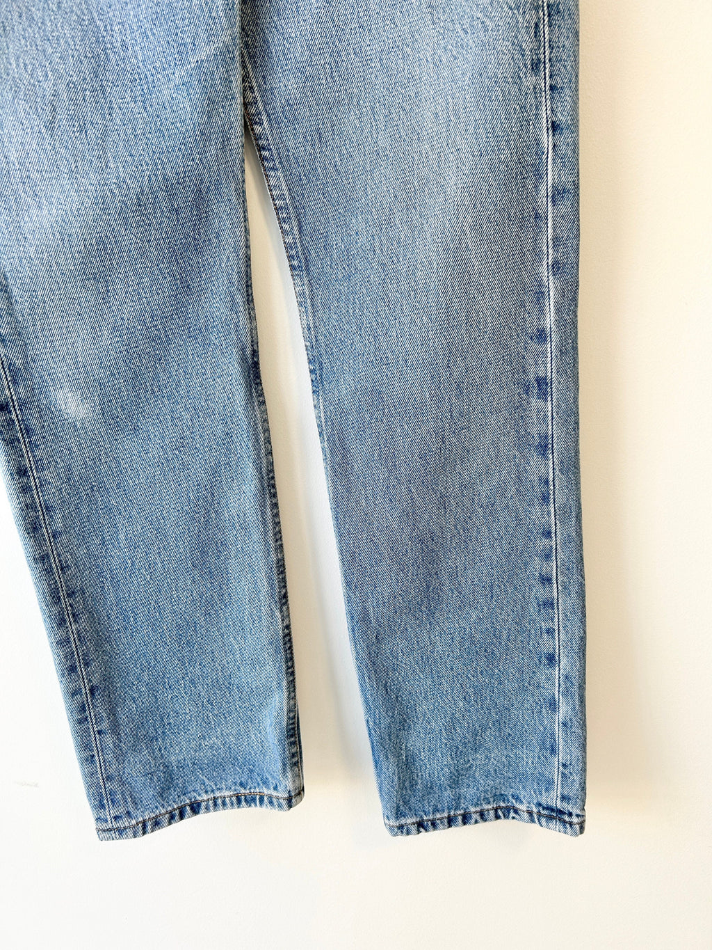 Levis 501 vintage W24 L31 Levi’s blue stone wash faded blue 501 Levi’s made in 90s denim straight leg 501 vintage Levi’s