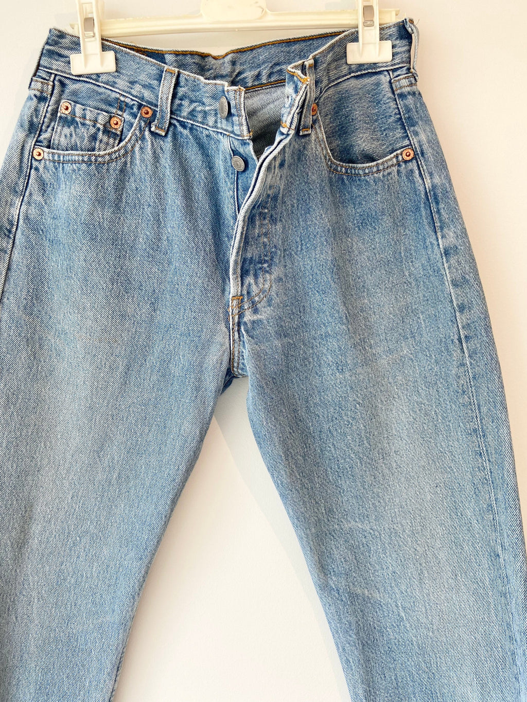 w27 L32 Vintage Levi’s 501 made in France  1995