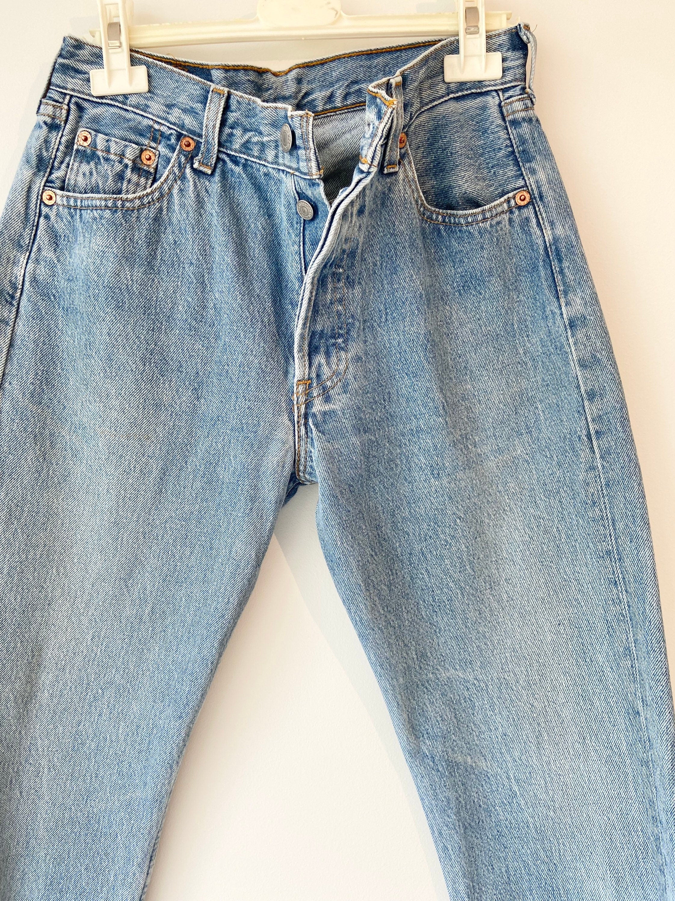 w27 L32 Vintage Levi’s 501 made in France  1995