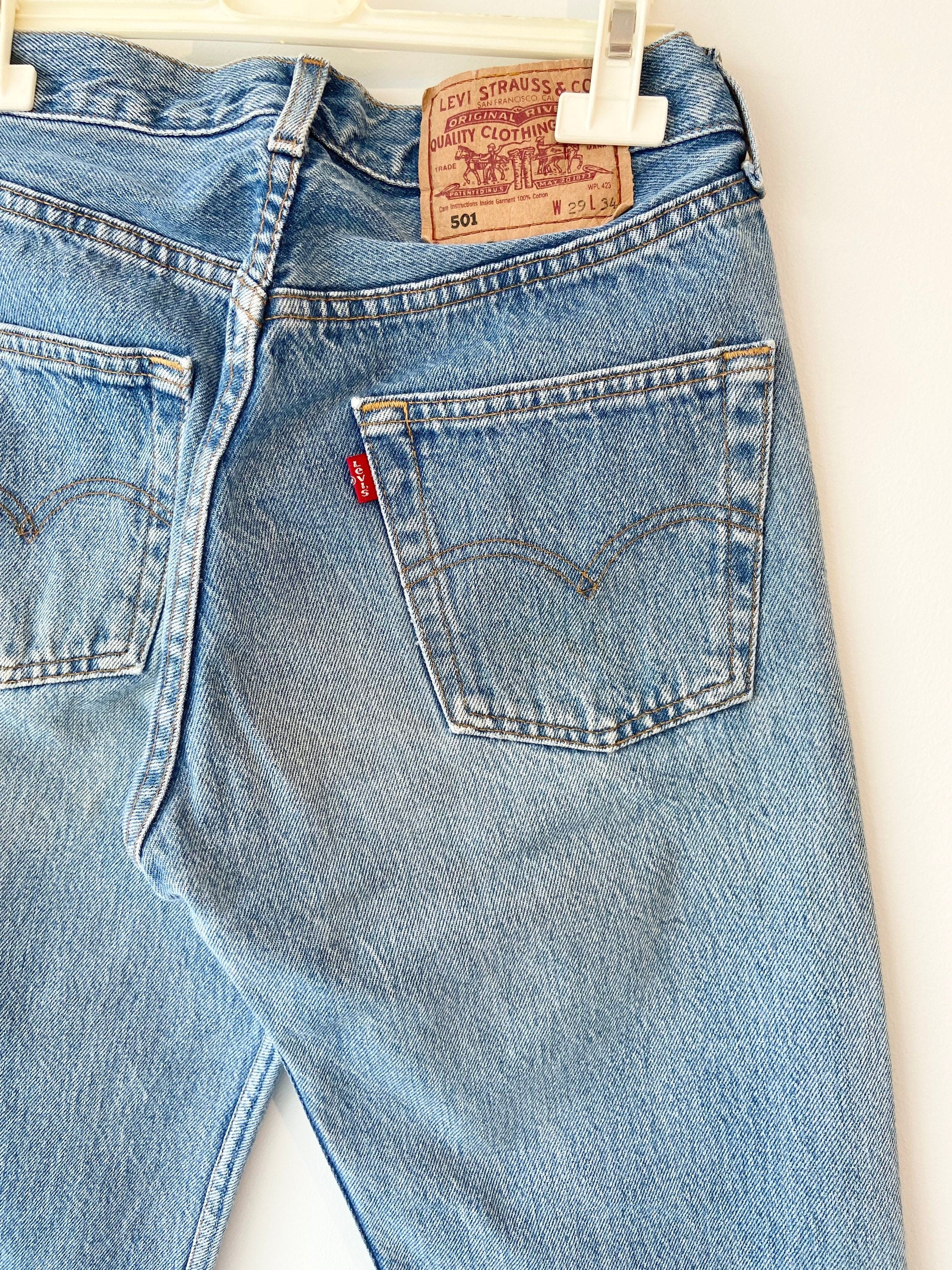 w27 L32 Vintage Levi’s 501 made in France  1995