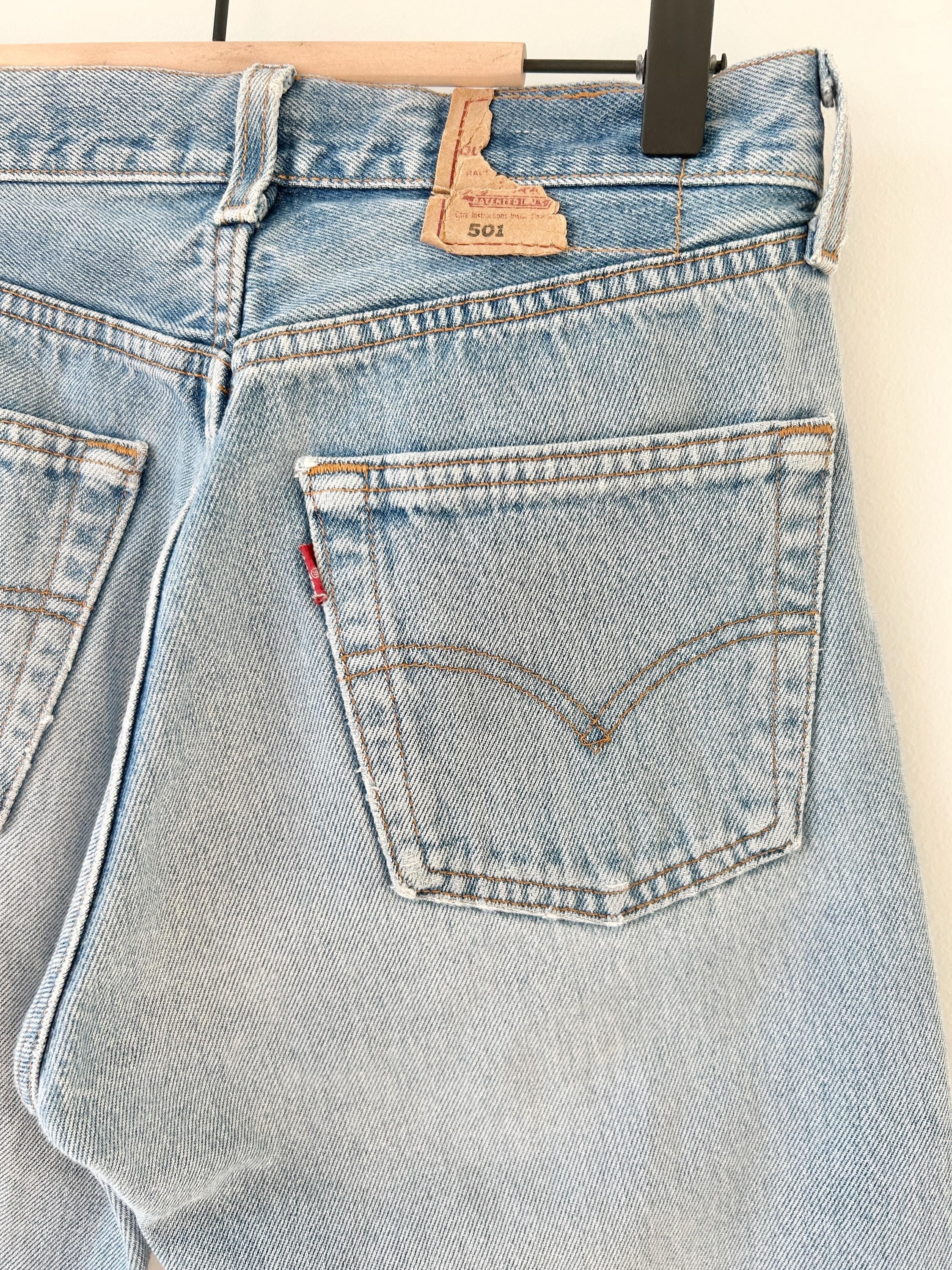 w27 L31 Levis 501 vintage faded blue  made in USA straight leg 90s Levi’s 501 USA vintage Levi’s 501