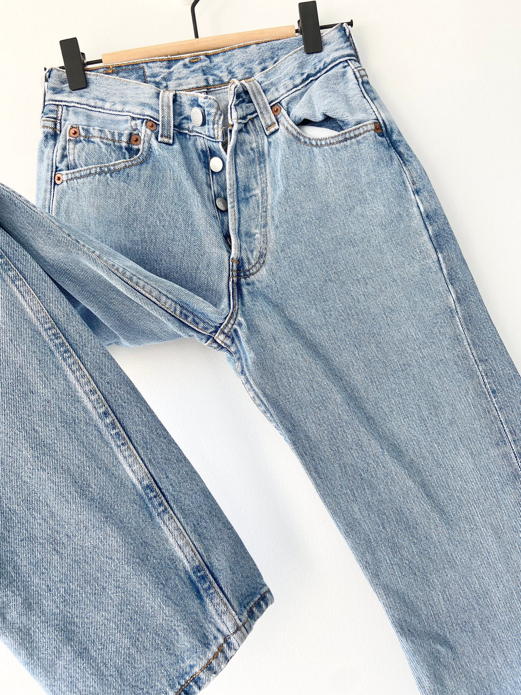 Levis 501 jeans w23 L29 USA light blue stone wash vintage 501 Levis vintage