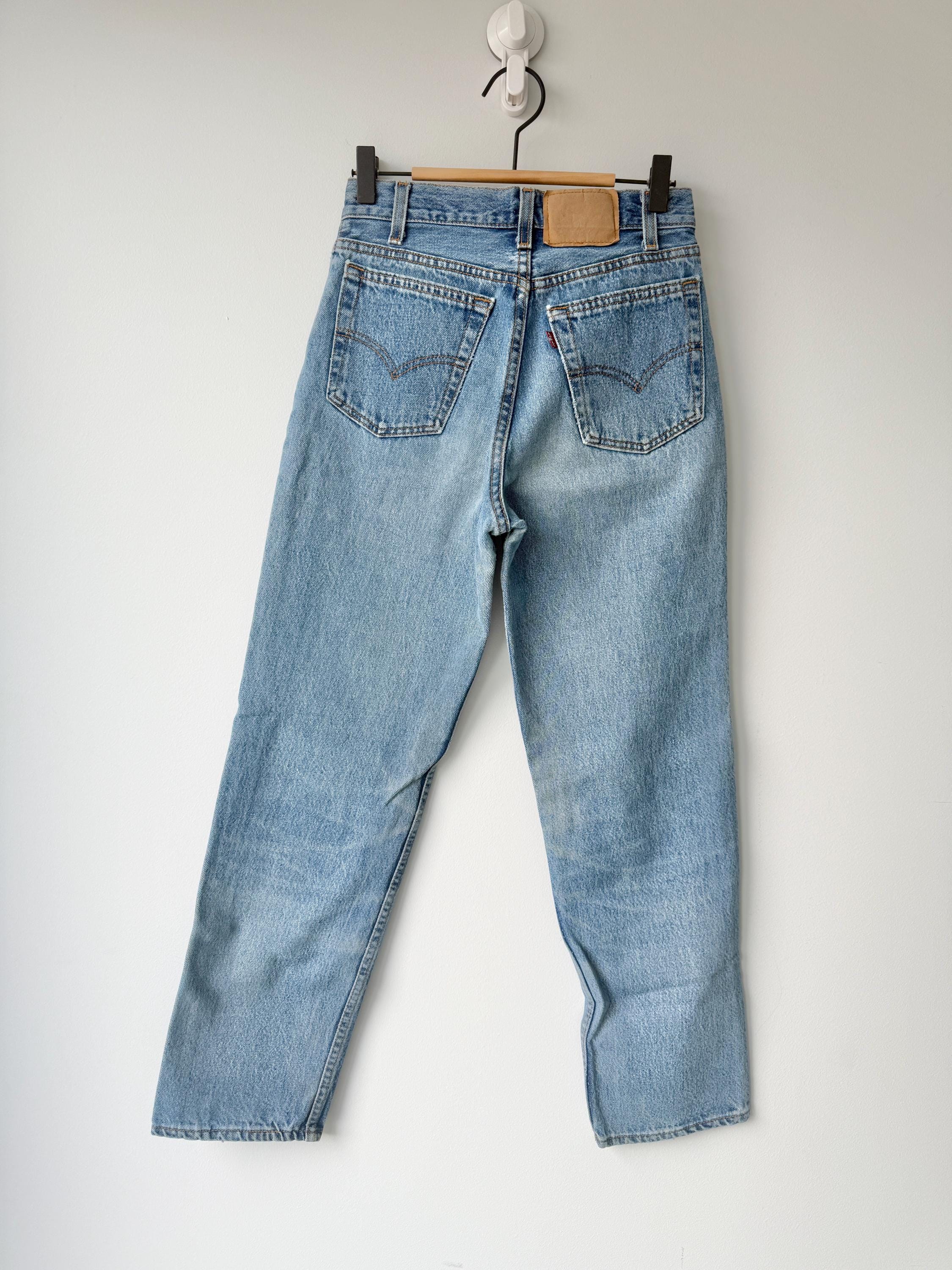 Vintage Levi’s 501 w25 L27 student fit made in USA