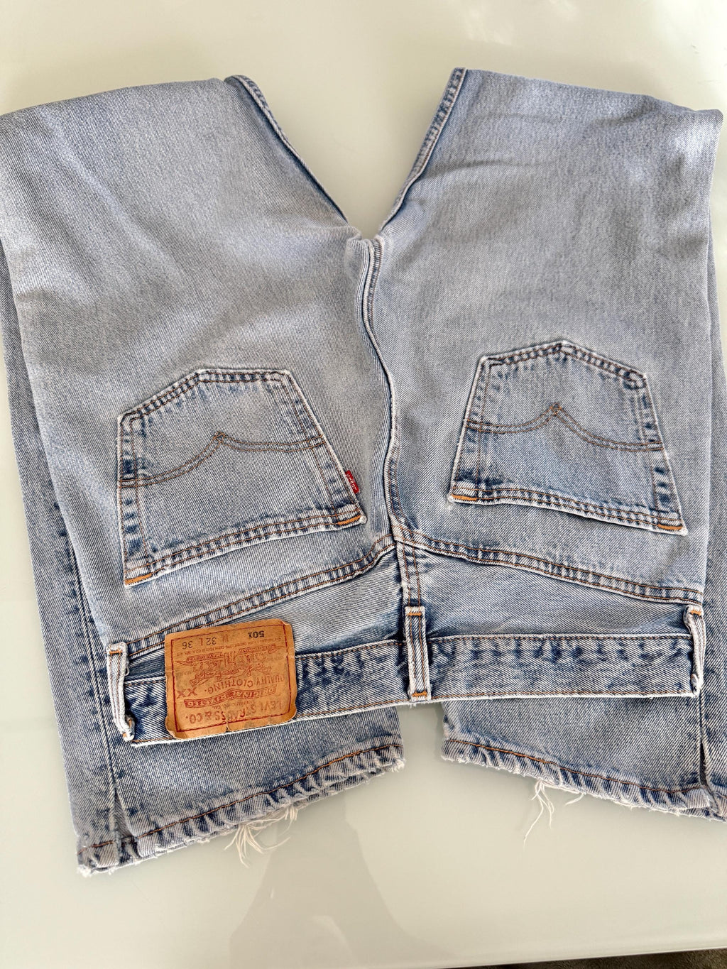 W29 L35 vintage Levis 501 29” measured stone wash light blue made in USA 90s
