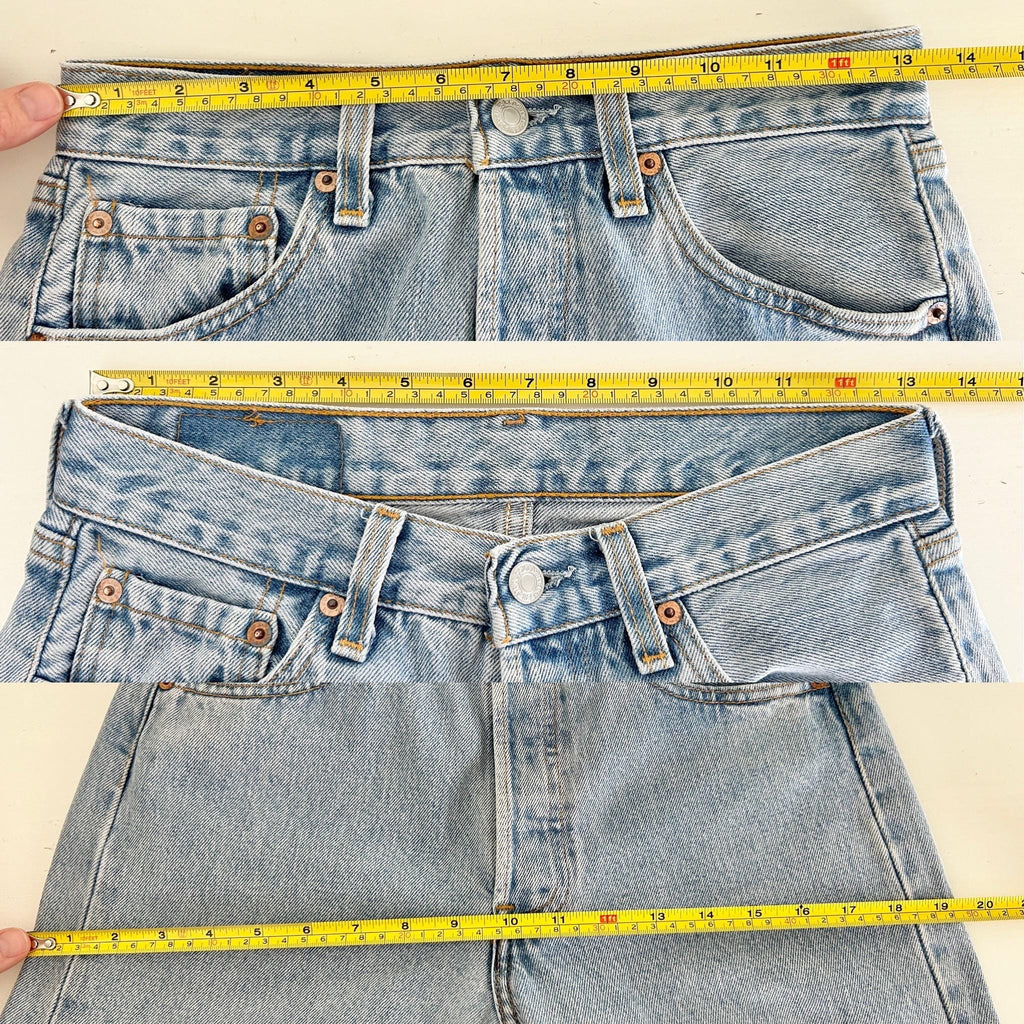 Levis 501 vintage w26 L31 Levi’s faded light blue straight leg Levi’s 501 90s USA vintage Levi’s 501  (25/26 waist)