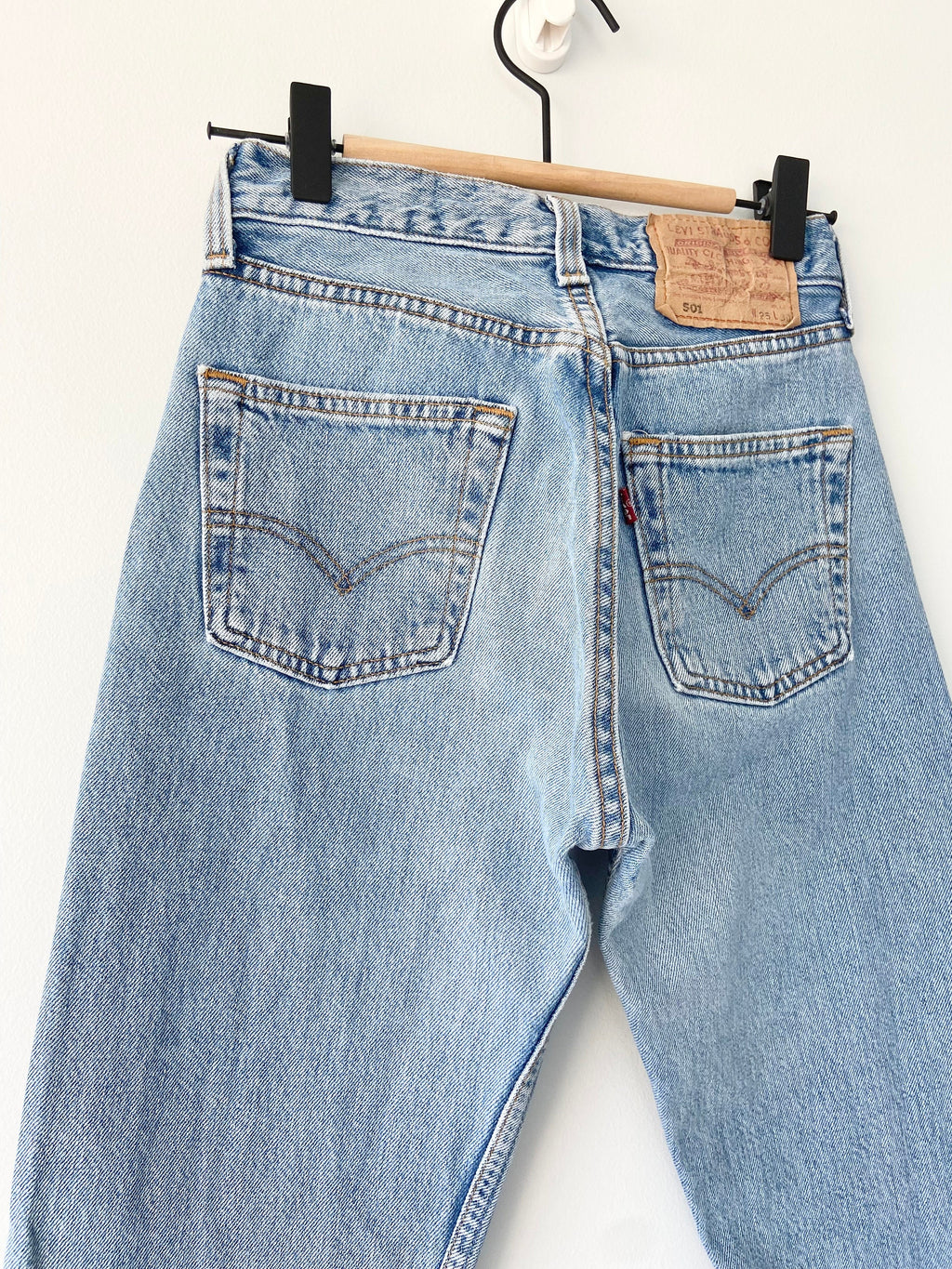 Levis 501 jeans w23 L29 USA light blue stone wash vintage 501 Levis vintage