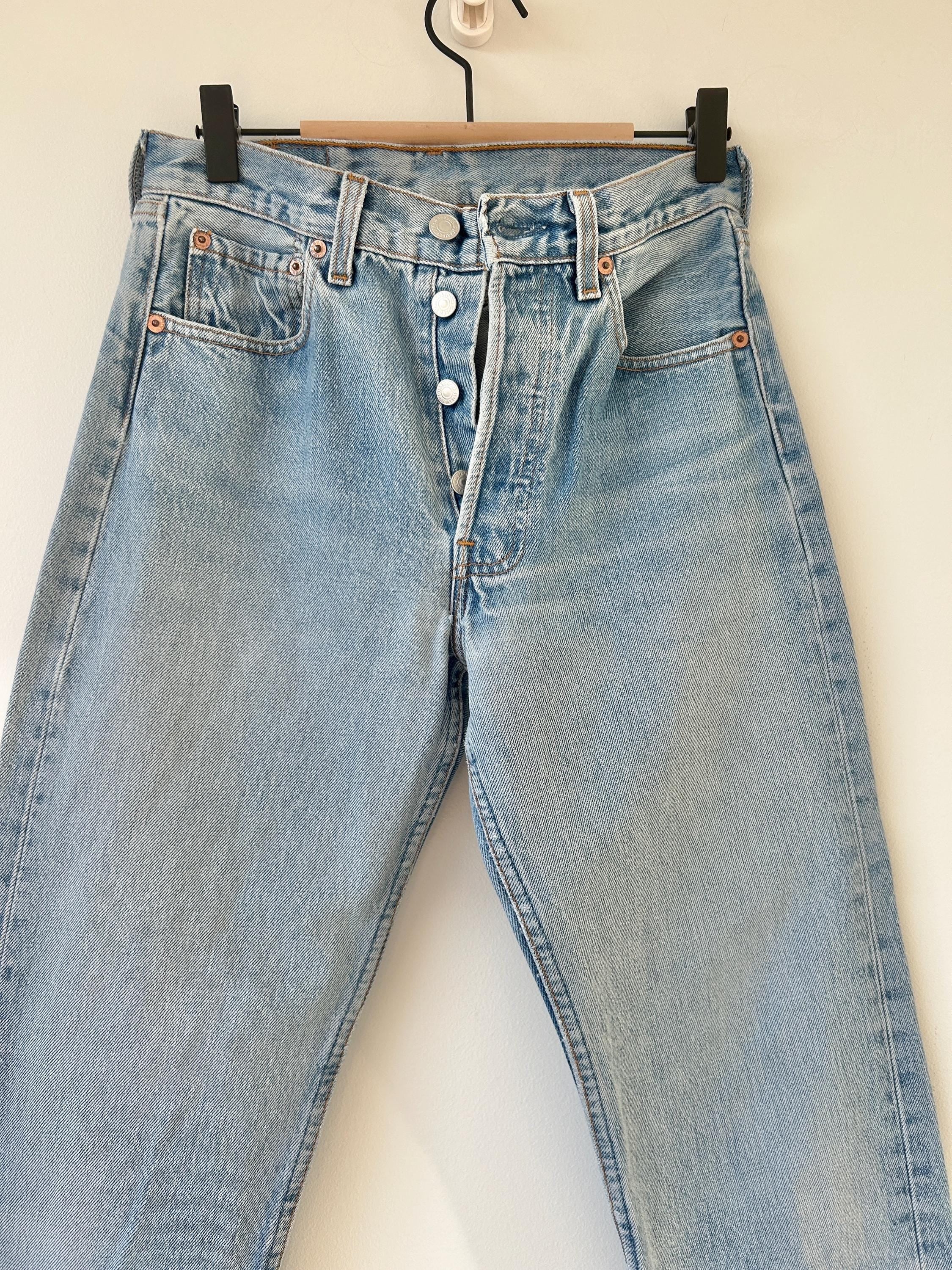 w27 L31 Levis 501 vintage faded blue  made in USA straight leg 90s Levi’s 501 USA vintage Levi’s 501