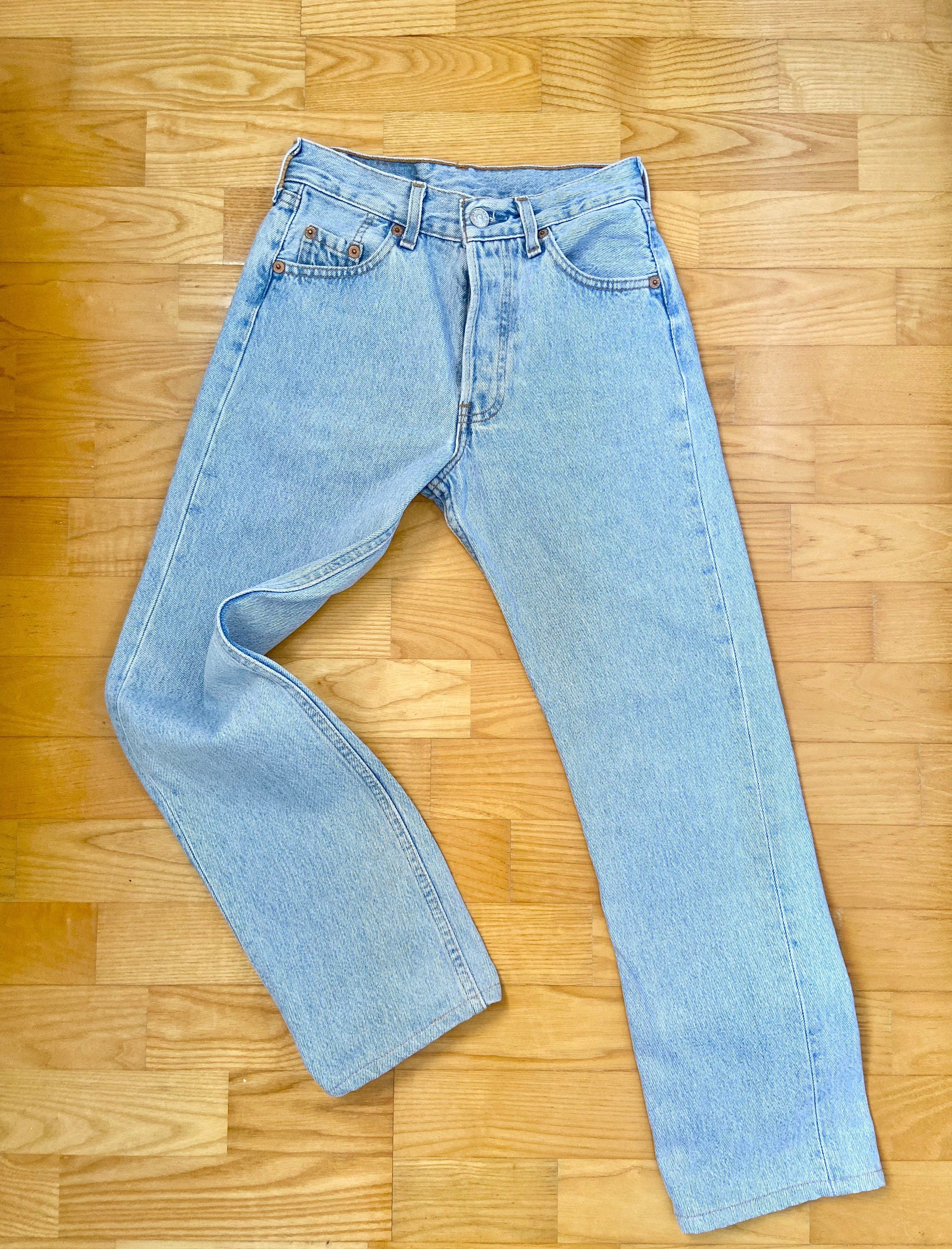 Levis 501 jeans w24 L25  light blue denim 501 made in France  vintage Levi’s faded light blue denim 90s vintage