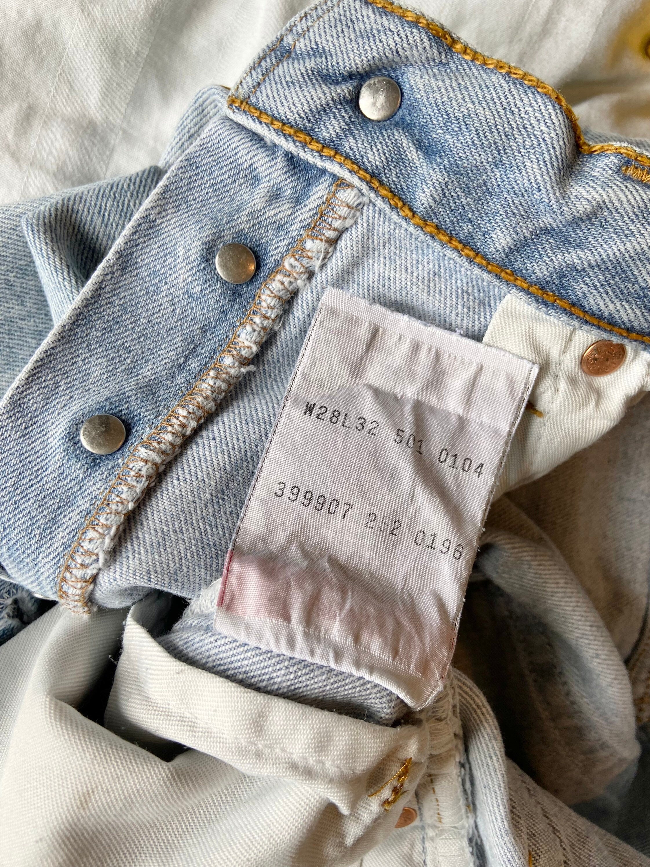 Vintage levis 501 25” made in Hungary