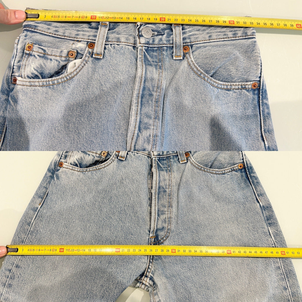 Levis 501 jeans w25 L29 light blue 90s levis faded Stonewash light blue denim 501 vintage Levi’s faded blue denim 501 vintage