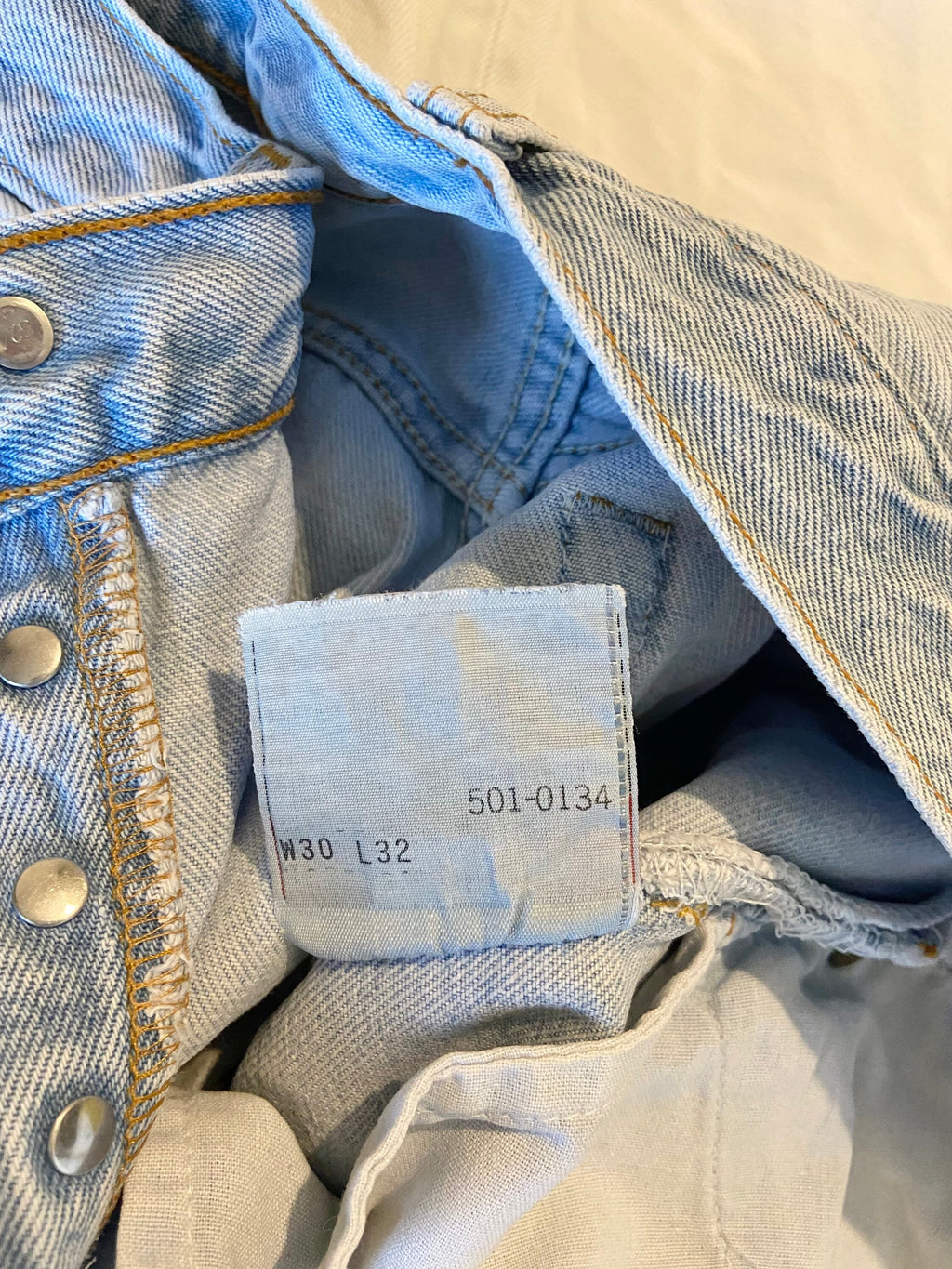 Soft Vintage levis 501 jeans w27” stone wash light blue
