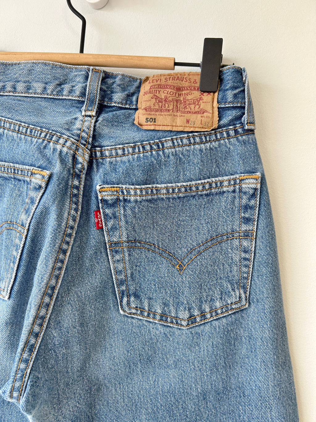 Levis 501 vintage W24 L31 Levi’s 501 faded blue denim made in 90s straight leg 501 vintage blue 501 vintage Levi’s levis