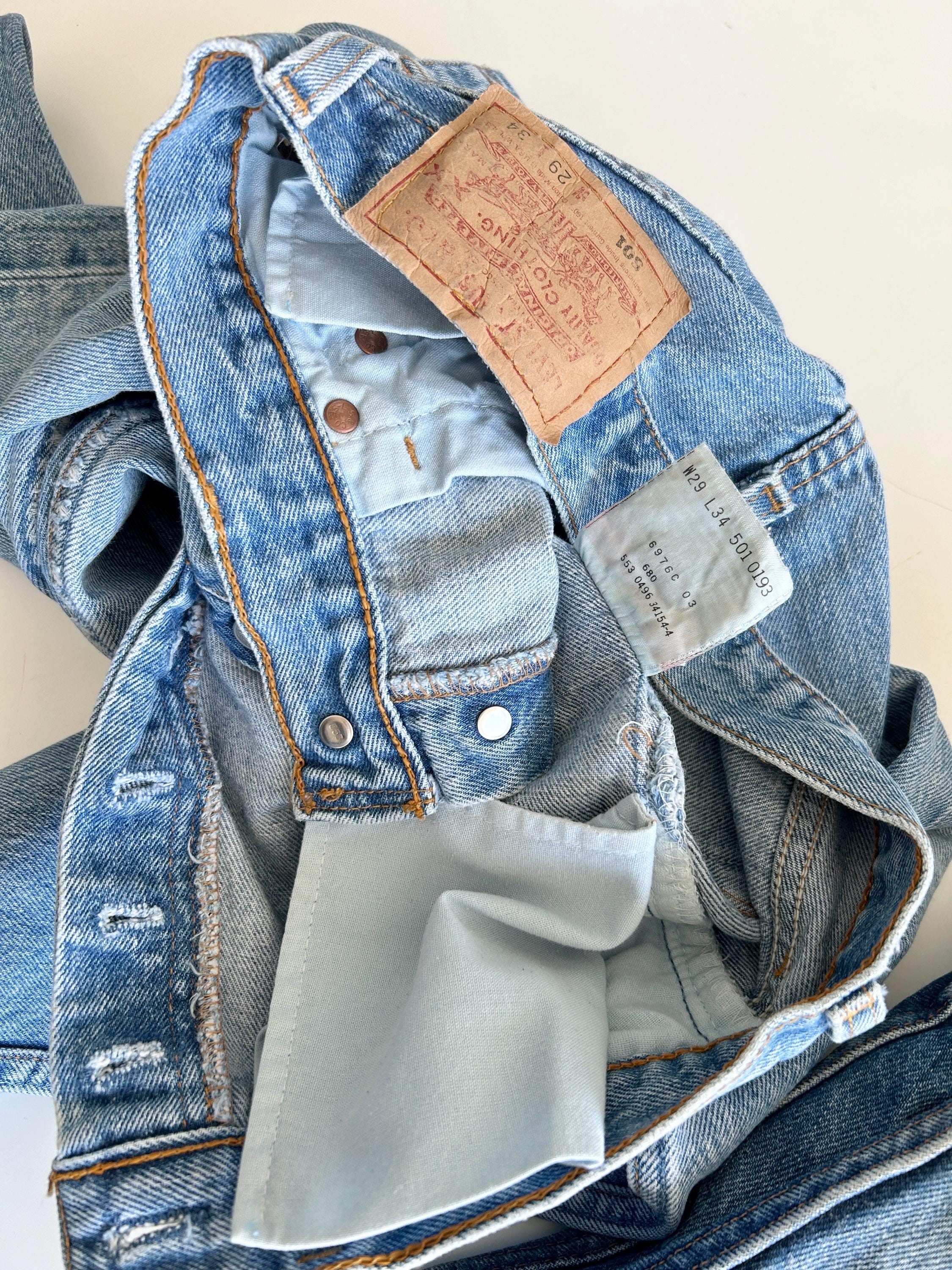 Levis 501 vintage w27 L33 Levi’s medium blue shade made in USA 90s straight leg jeans 501 vintage 26”/27” waist tbcengland