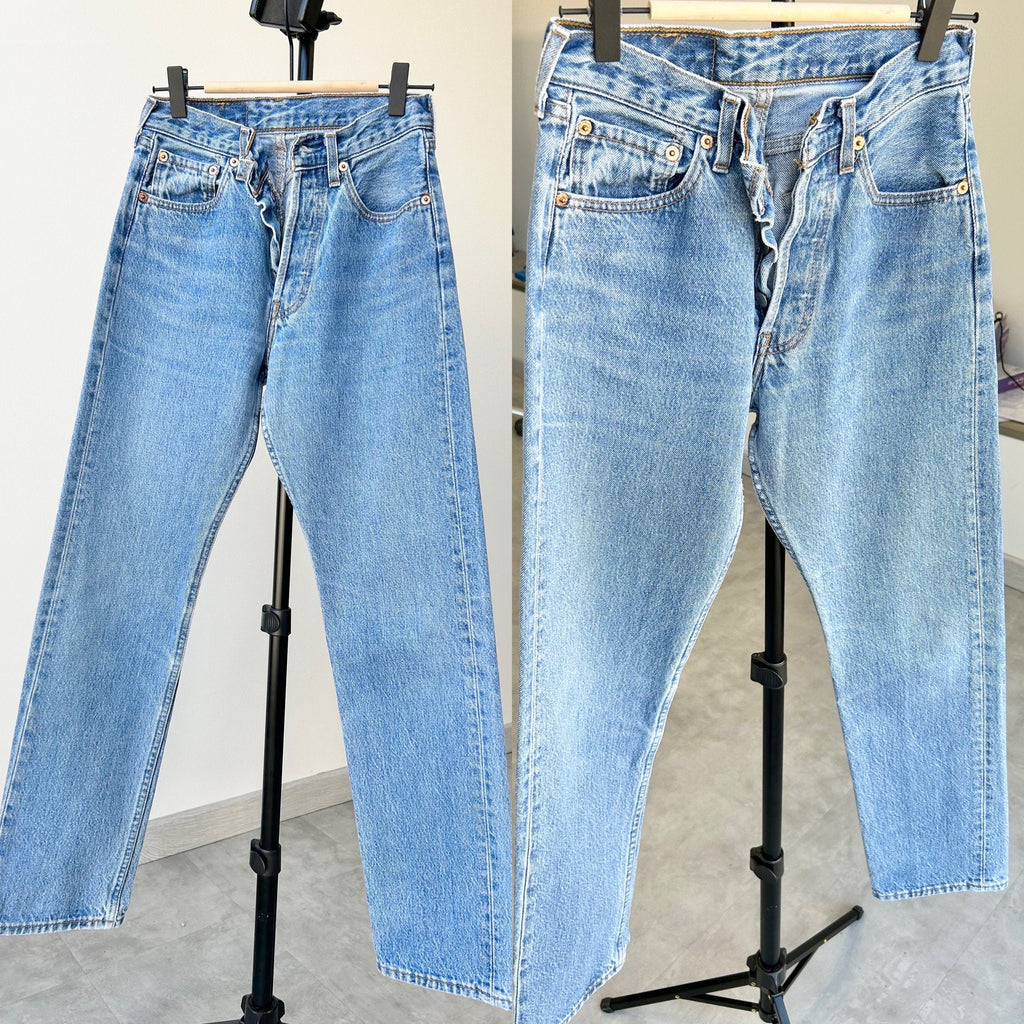 Levis 501 jeans w24 L30 light blue 501 stone wash  blue vintage 501s made in 90s