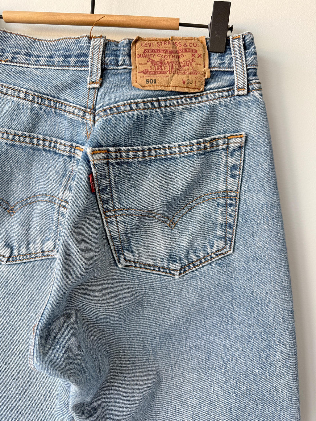 W27 L31 re done vintage Levis 501 26-27” measured waist medium blue denim made in Y2K