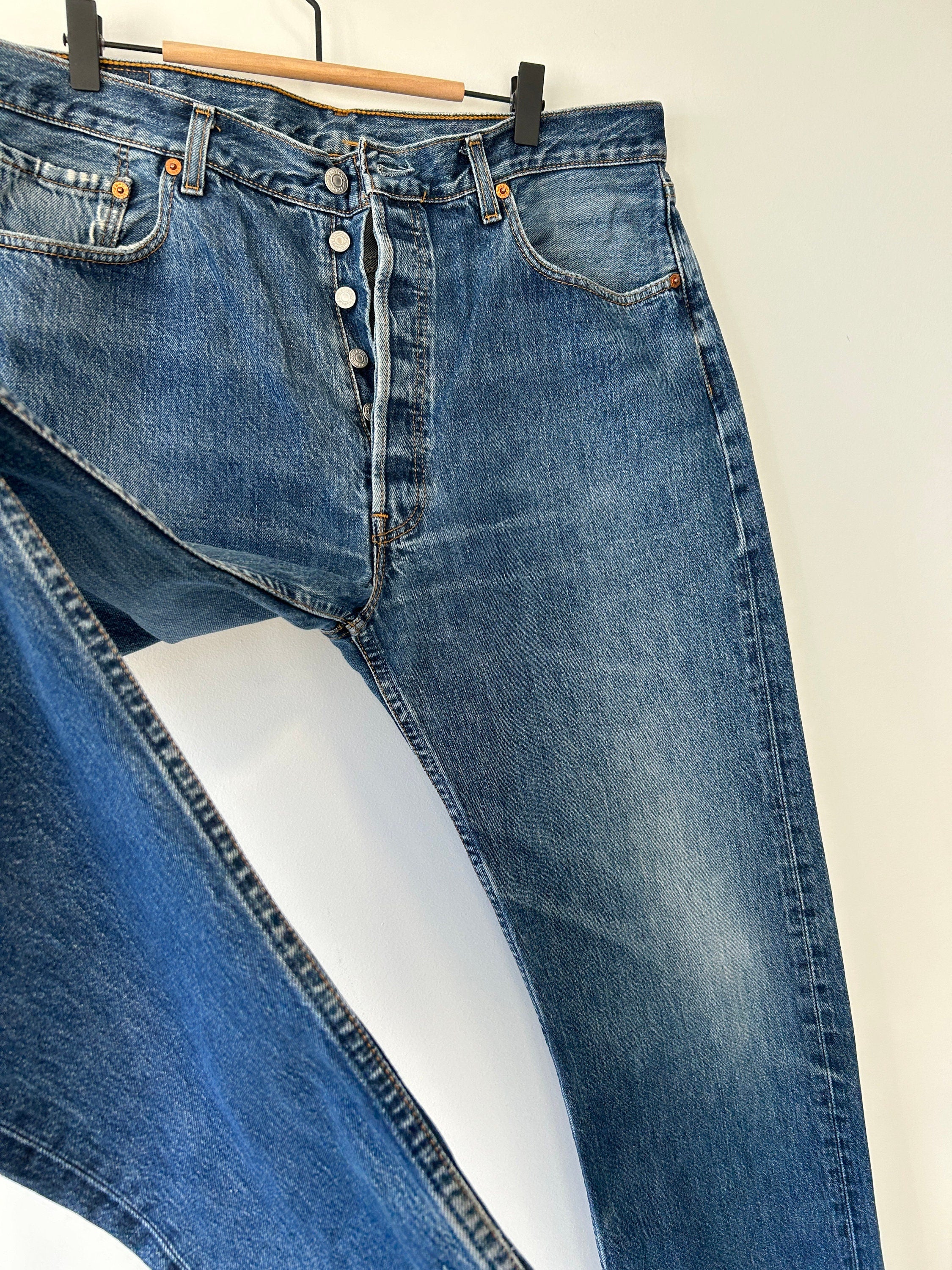 w36 L35 Levis 501 jeans dark faded blue Levi’s made in Spain dark denim 501 vintage made in 90s 501 vintage Levi’s