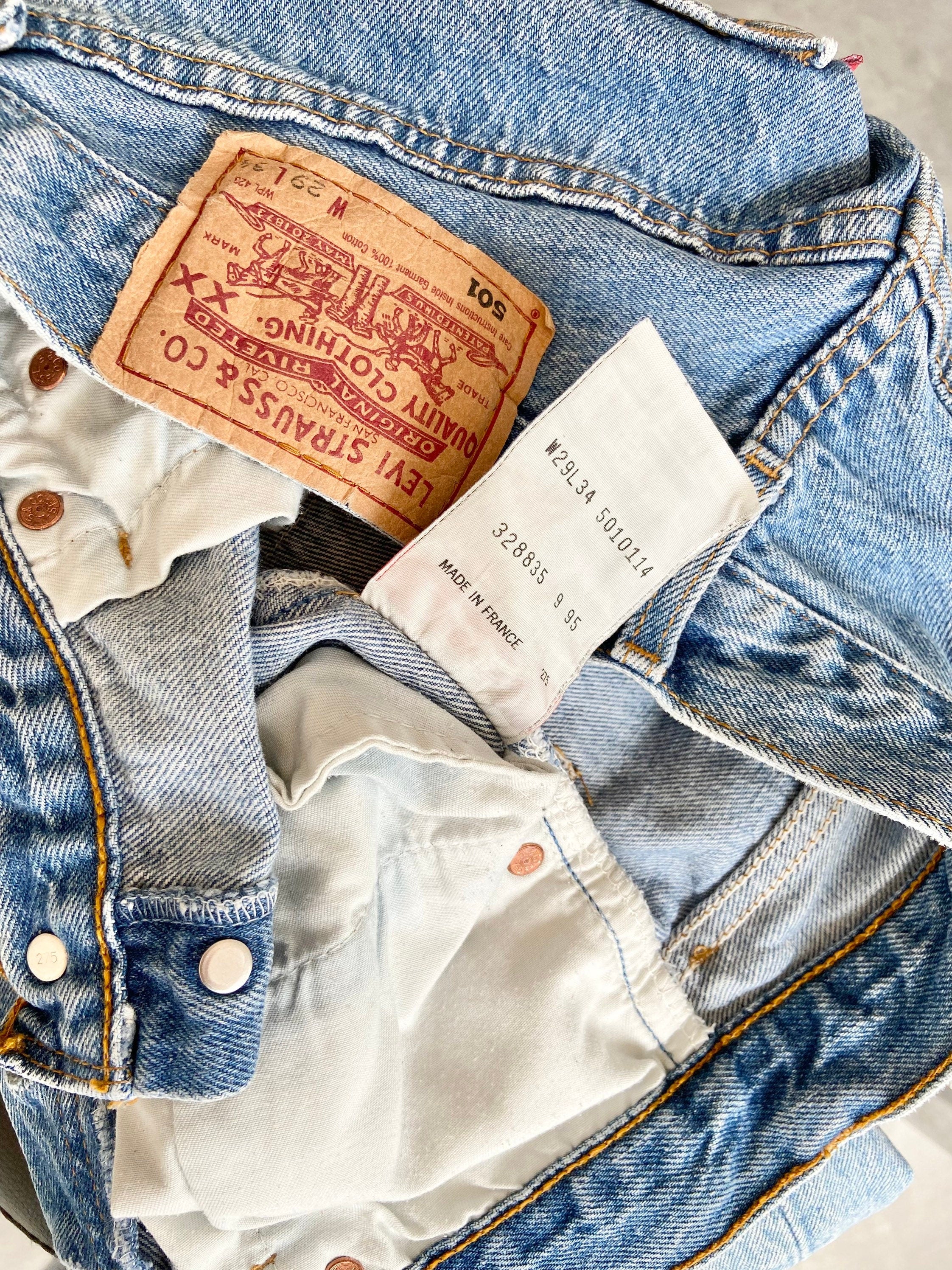 w27 L32 Vintage Levi’s 501 made in France  1995