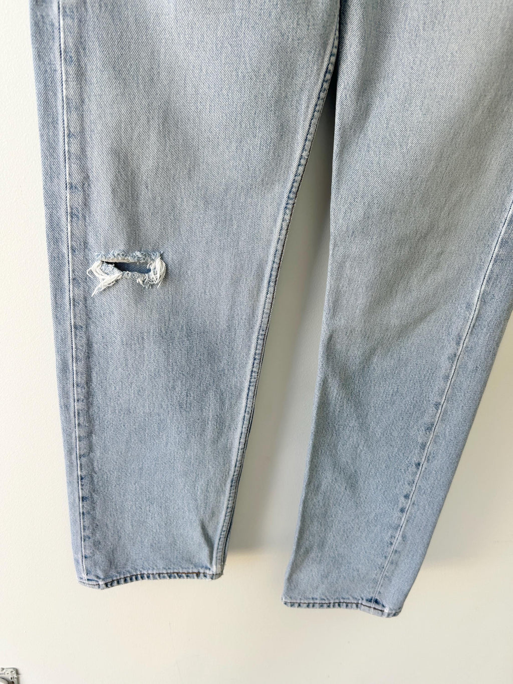 Levis 501 vintage w27 L33 Levi’s light faded denim straight leg Levi’s 501 90s vintage 501  (27”/26” waist)