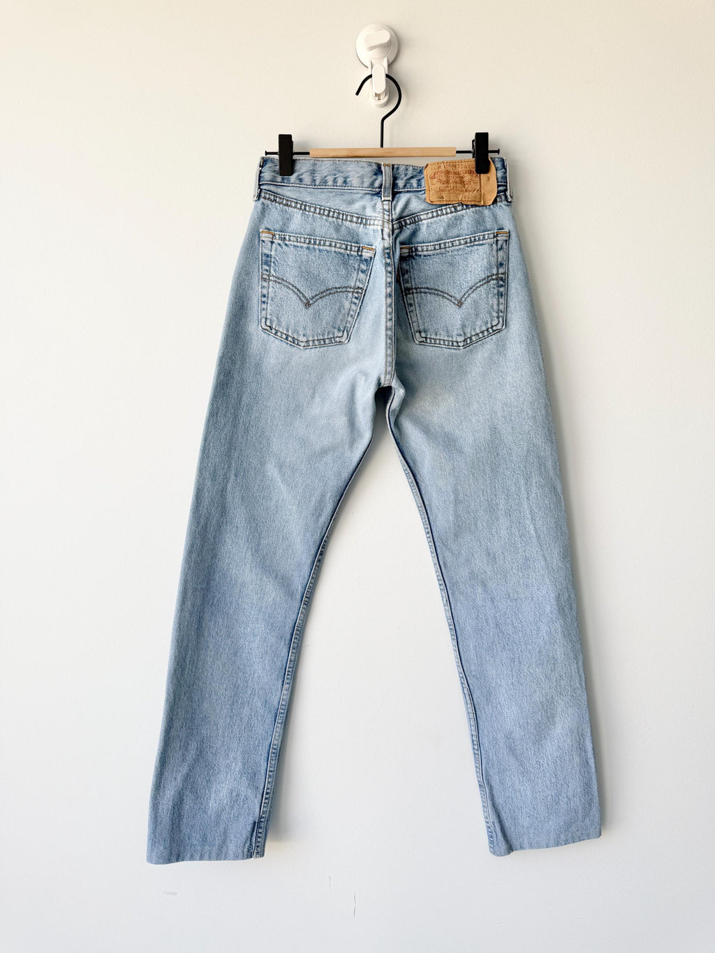 W25 L29 Levis 501 vintage 24-25” waist light blue 501s made in Spain 90s