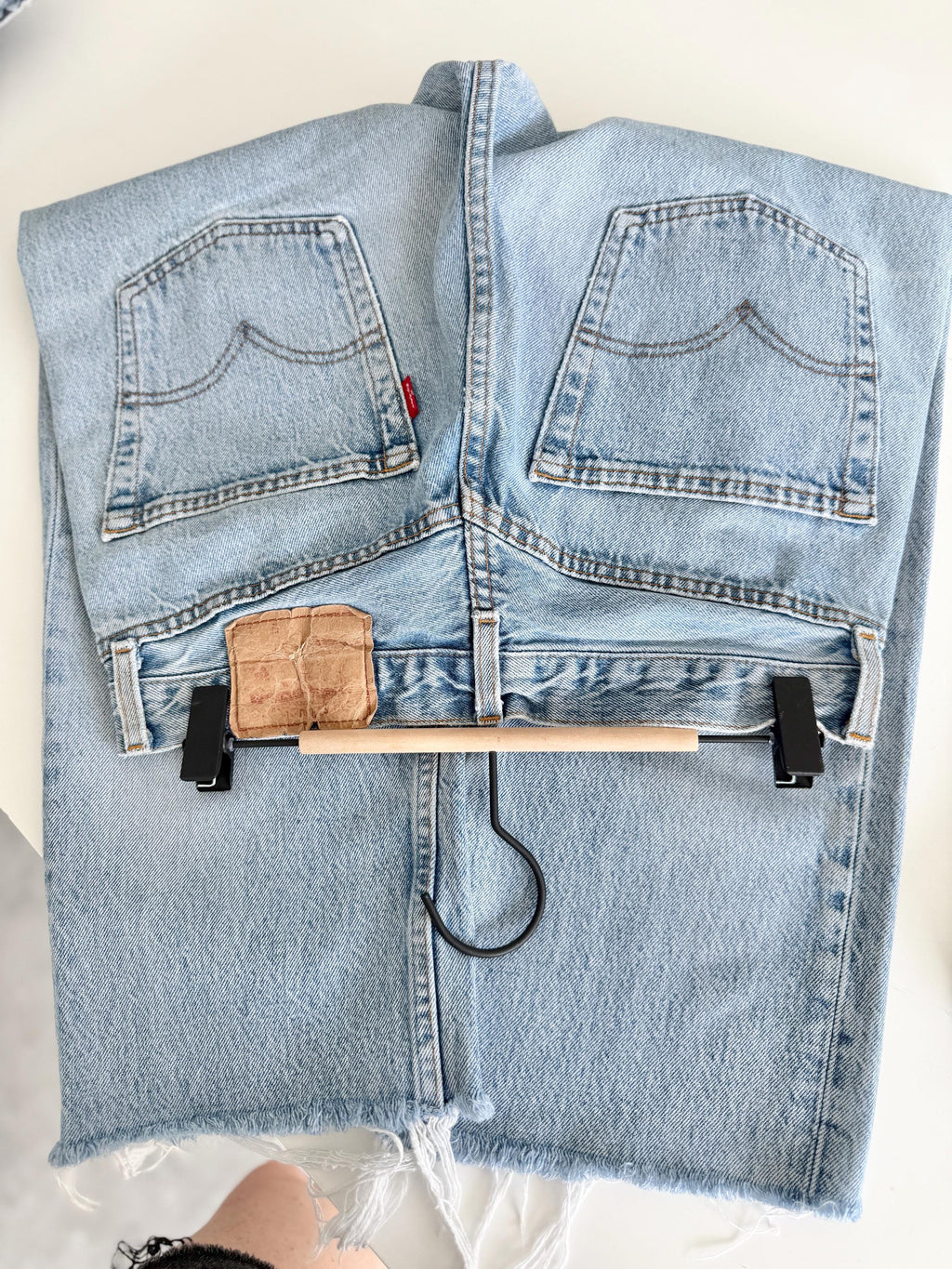 W29 L23 Levis 501 vintage 28-29” measured waist faded light blue 80s-90s made in France