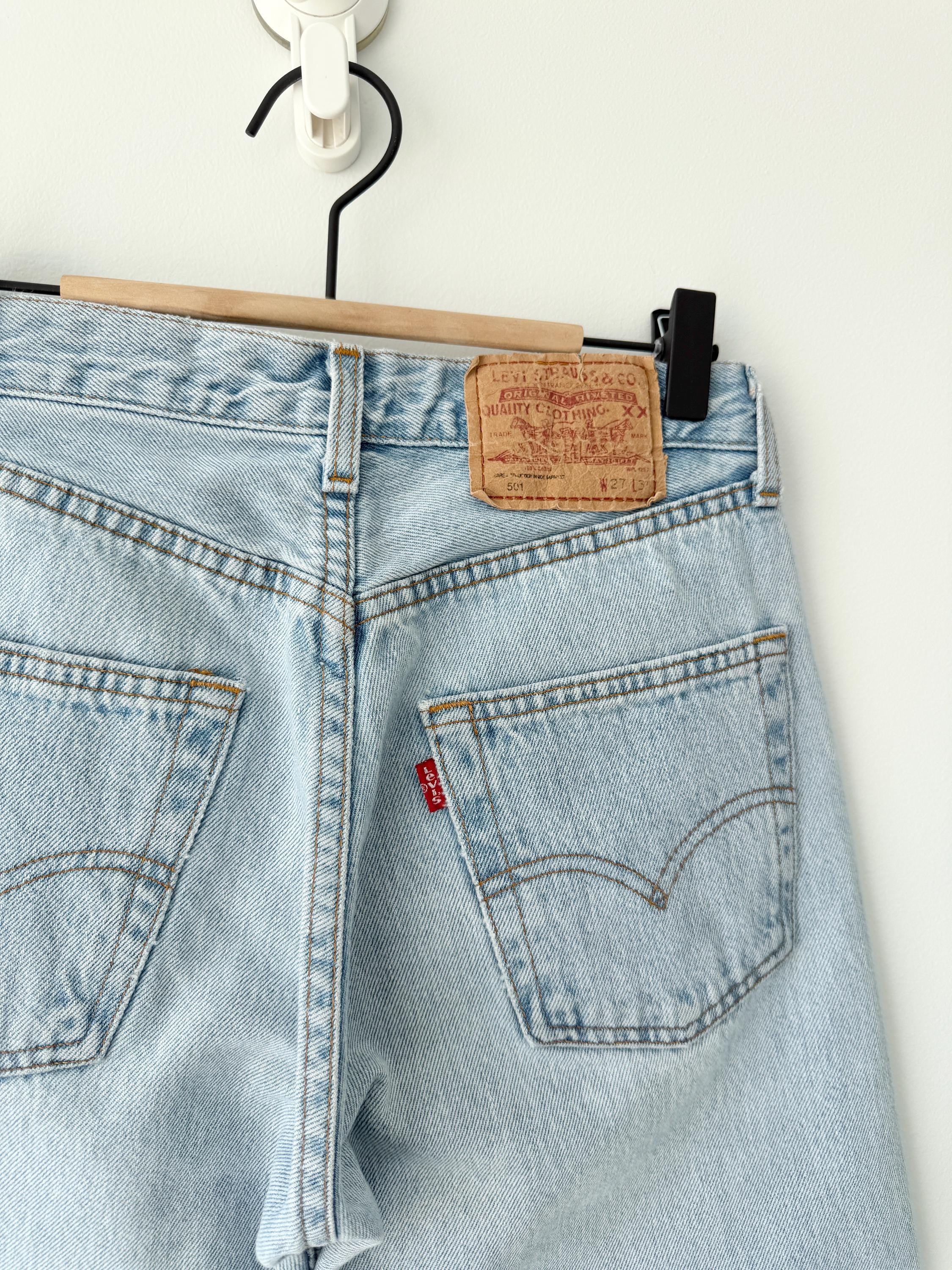 W25 L27 Levis 501 vintage 25” waist light blue 501s made in France 90s (posted weekend)