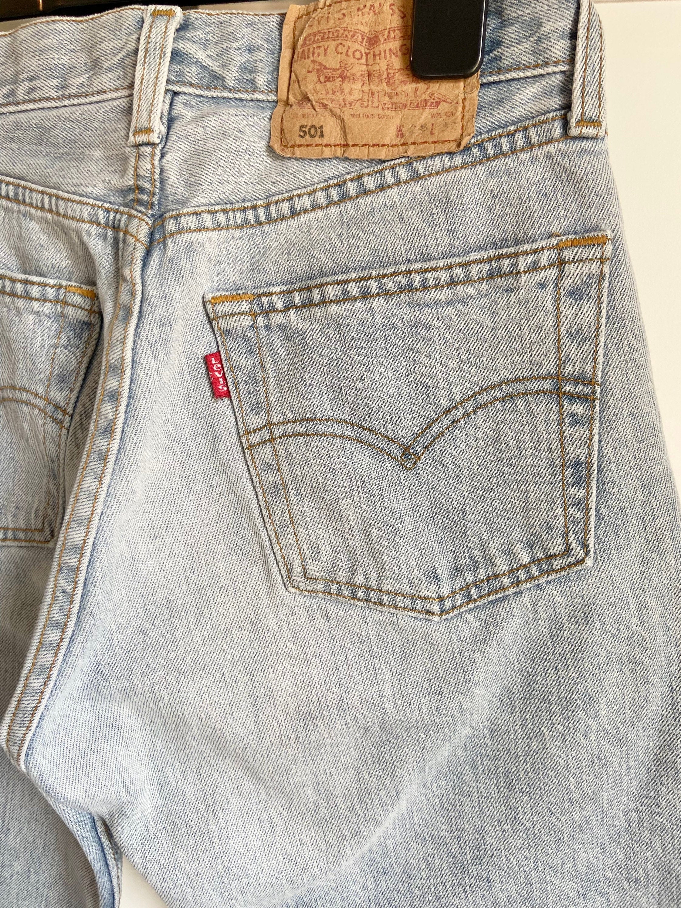 Vintage levis 501 25” made in Hungary