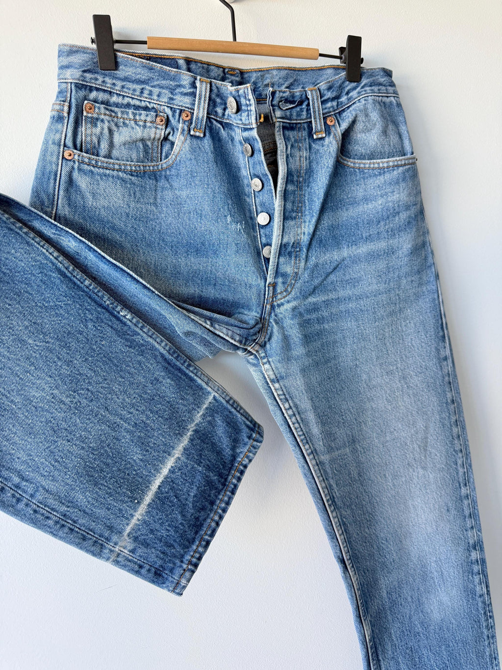 W30 L31 Levis 501 vintage 29-30” measured waist raw blue made in USA 90s