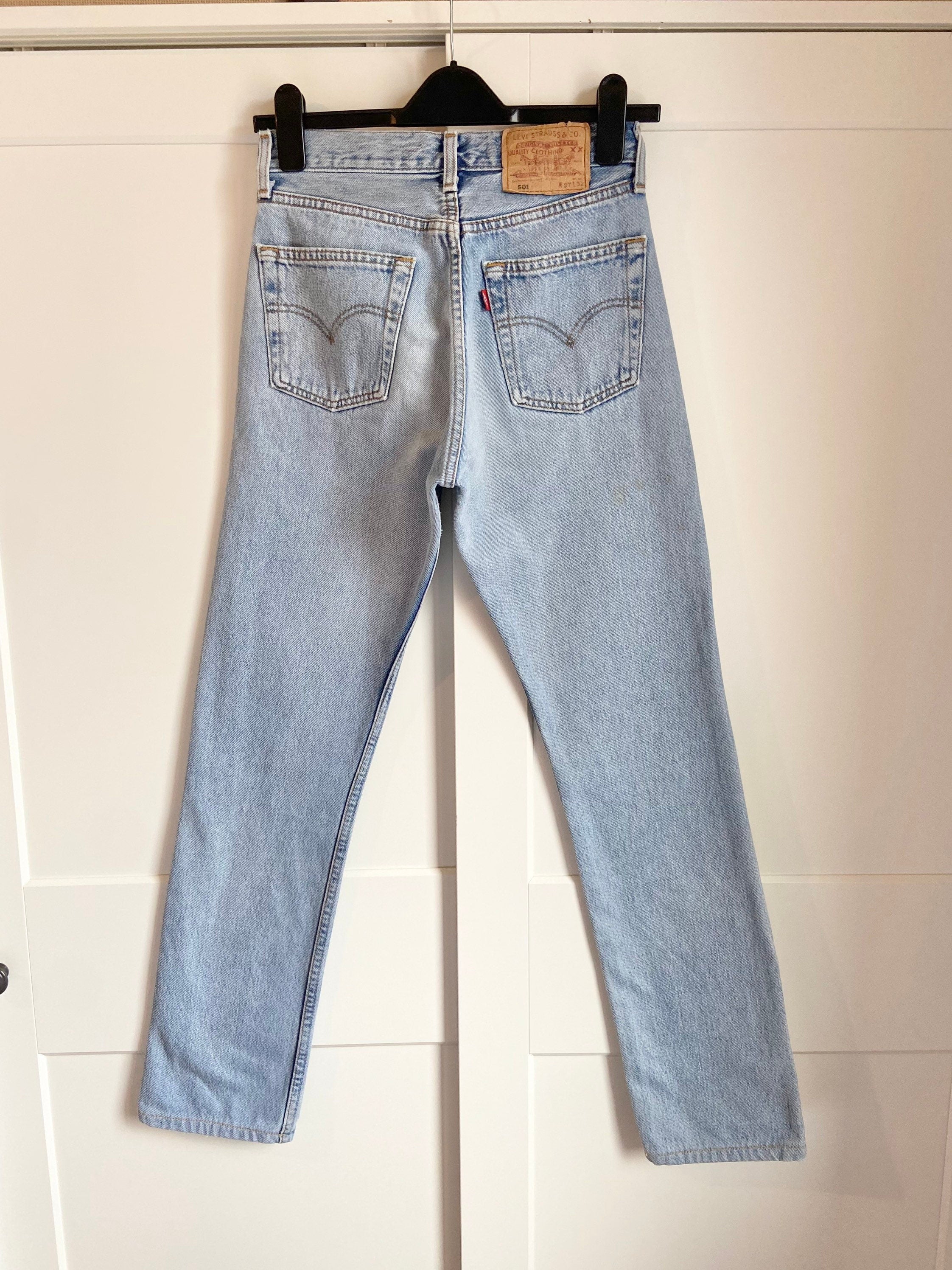 w26 L29 Vintage Levi’s 501 made in France 90s