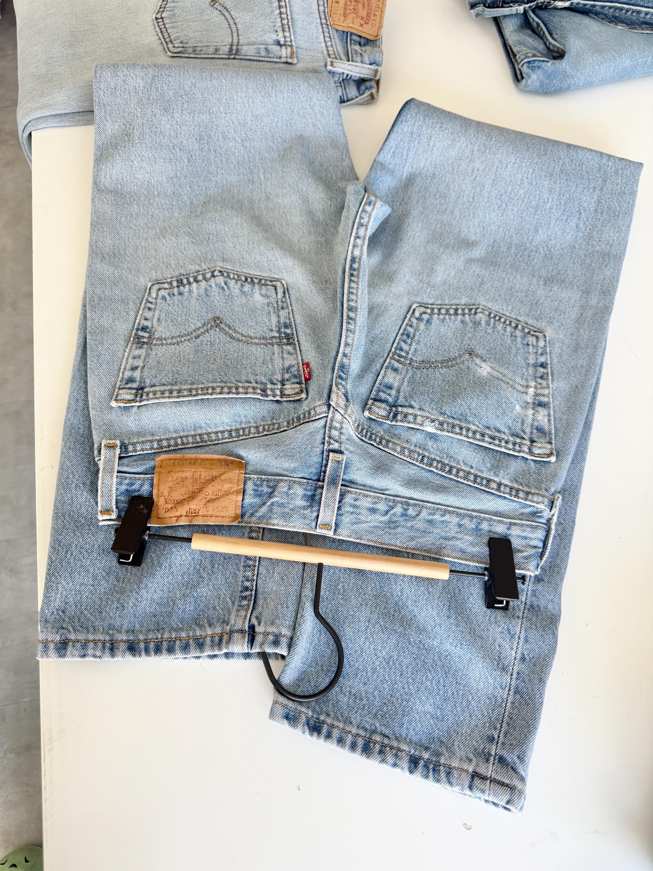 W26 L31 vintage Levis 501 25/26” measured waist medium faded denim made in USA 90s