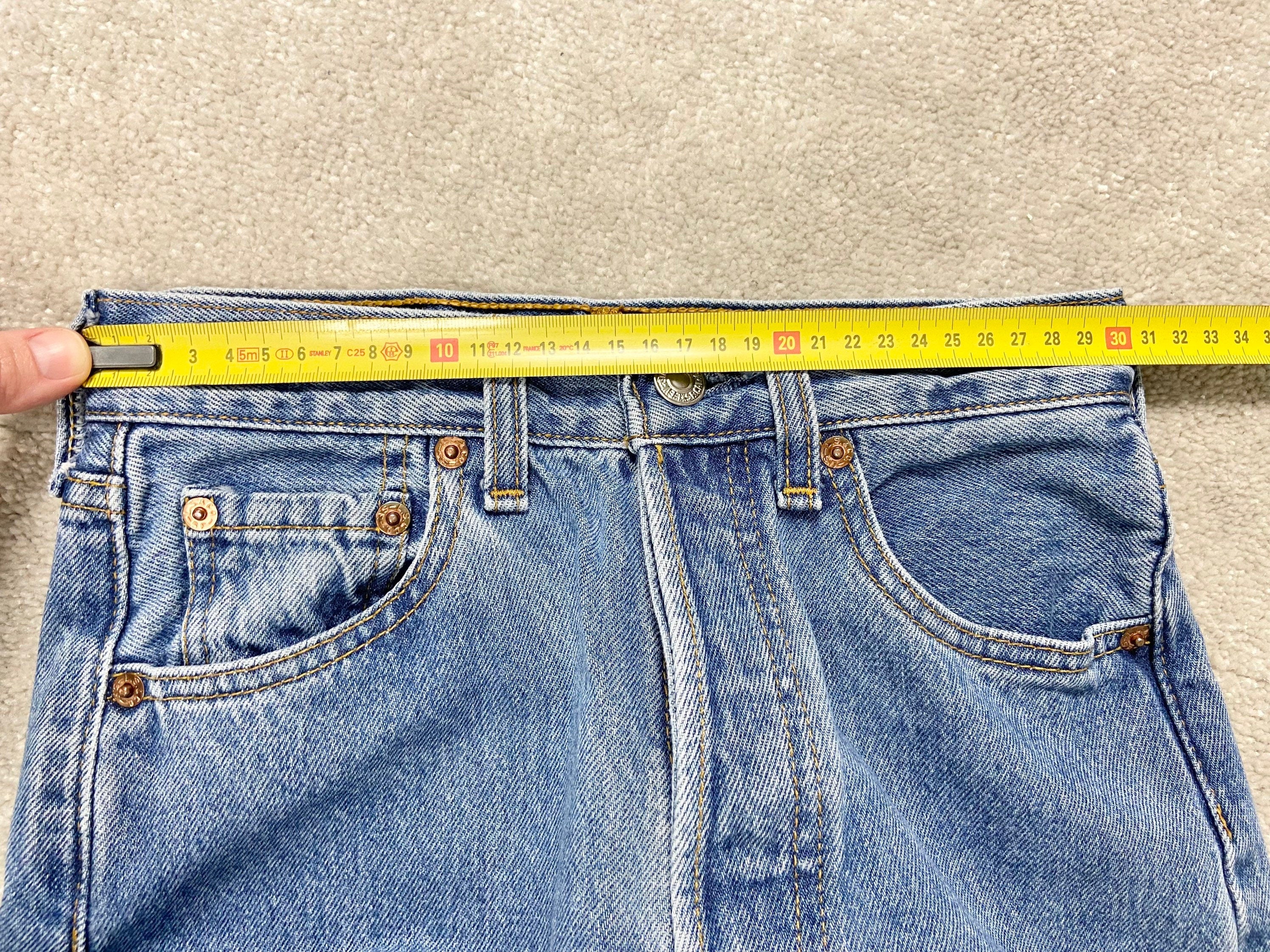 w23 L30 Vintage Levi’s 501 90s made in Canada