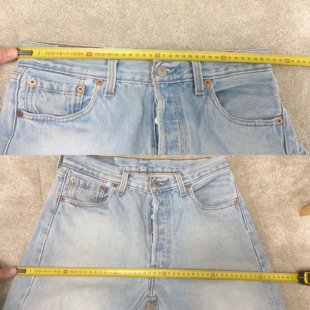 Vintage Levi’s 501xx jeans w29 L31 90s vintage 501 jeans light blue USA