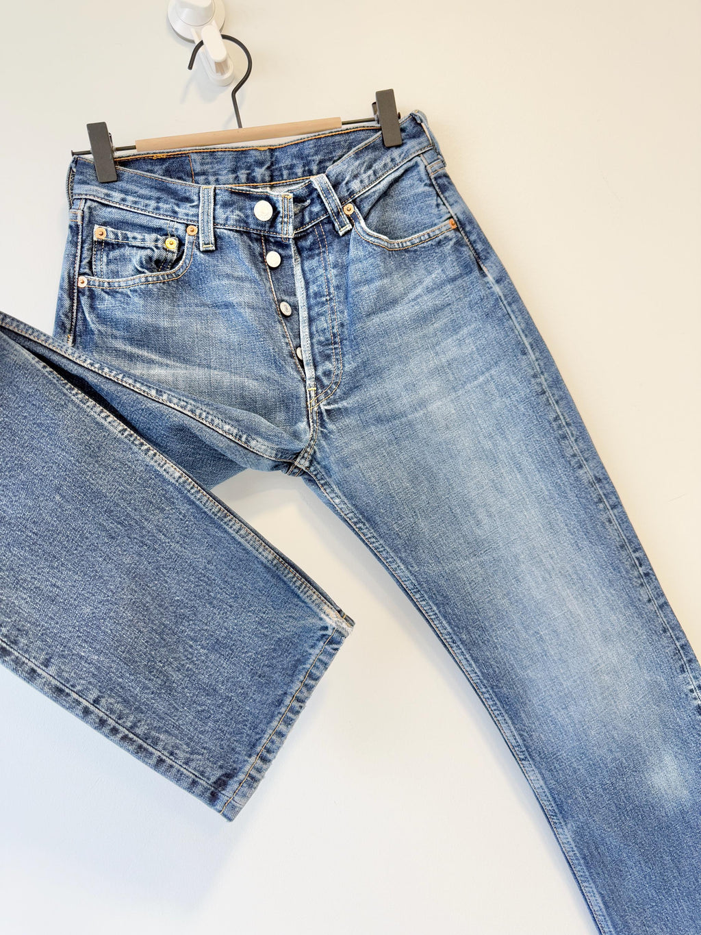 Levis 501 vintage w25 L30 dark faded blue 501s straight leg jeans 501 24”/25” waist