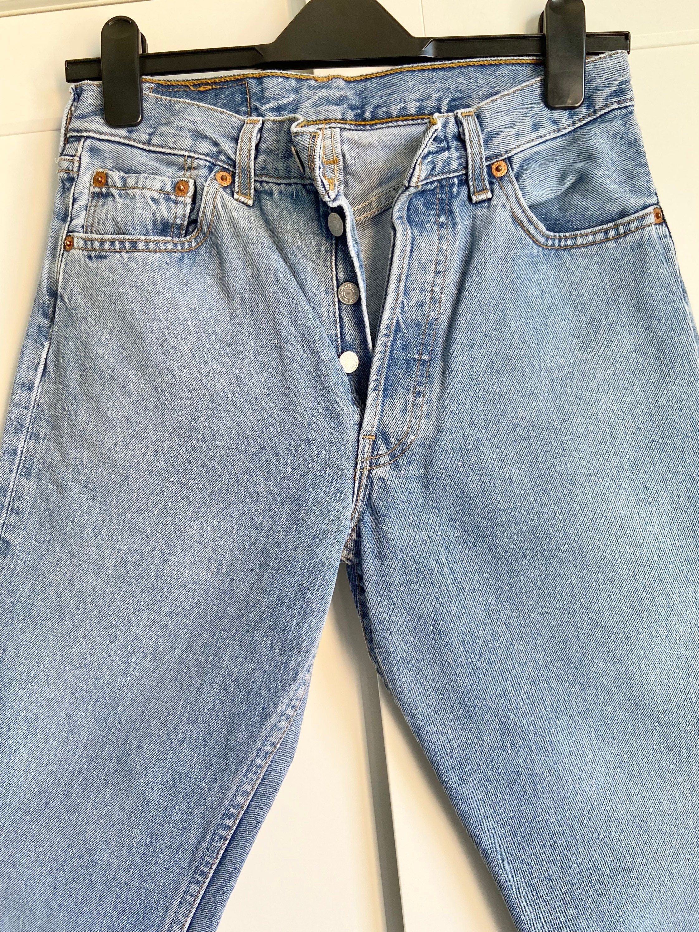 Vintage Levi’s 501 w27” L31”  made in France 1997