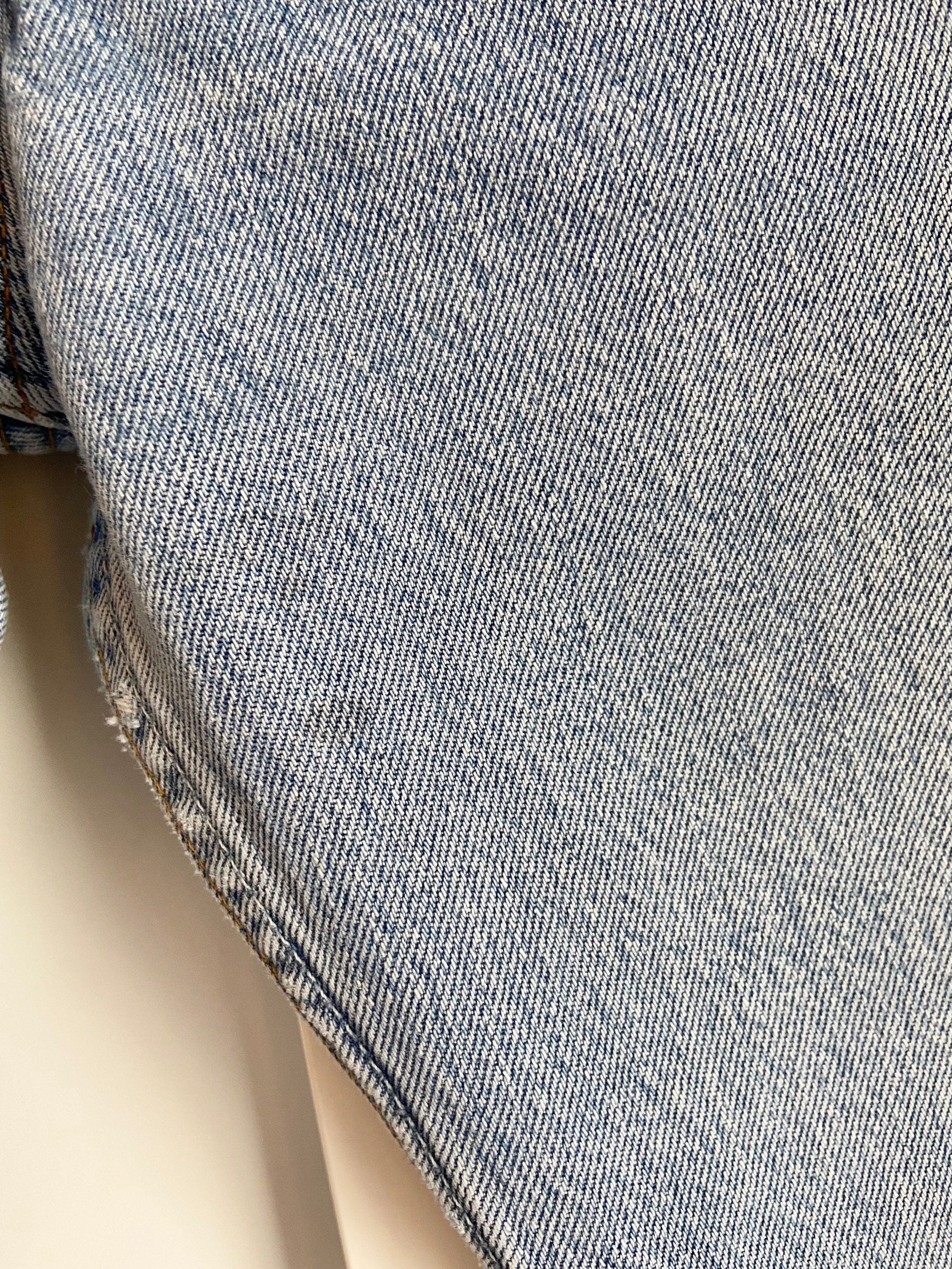 w26 L29 Vintage Levi’s 501 made in France 90s